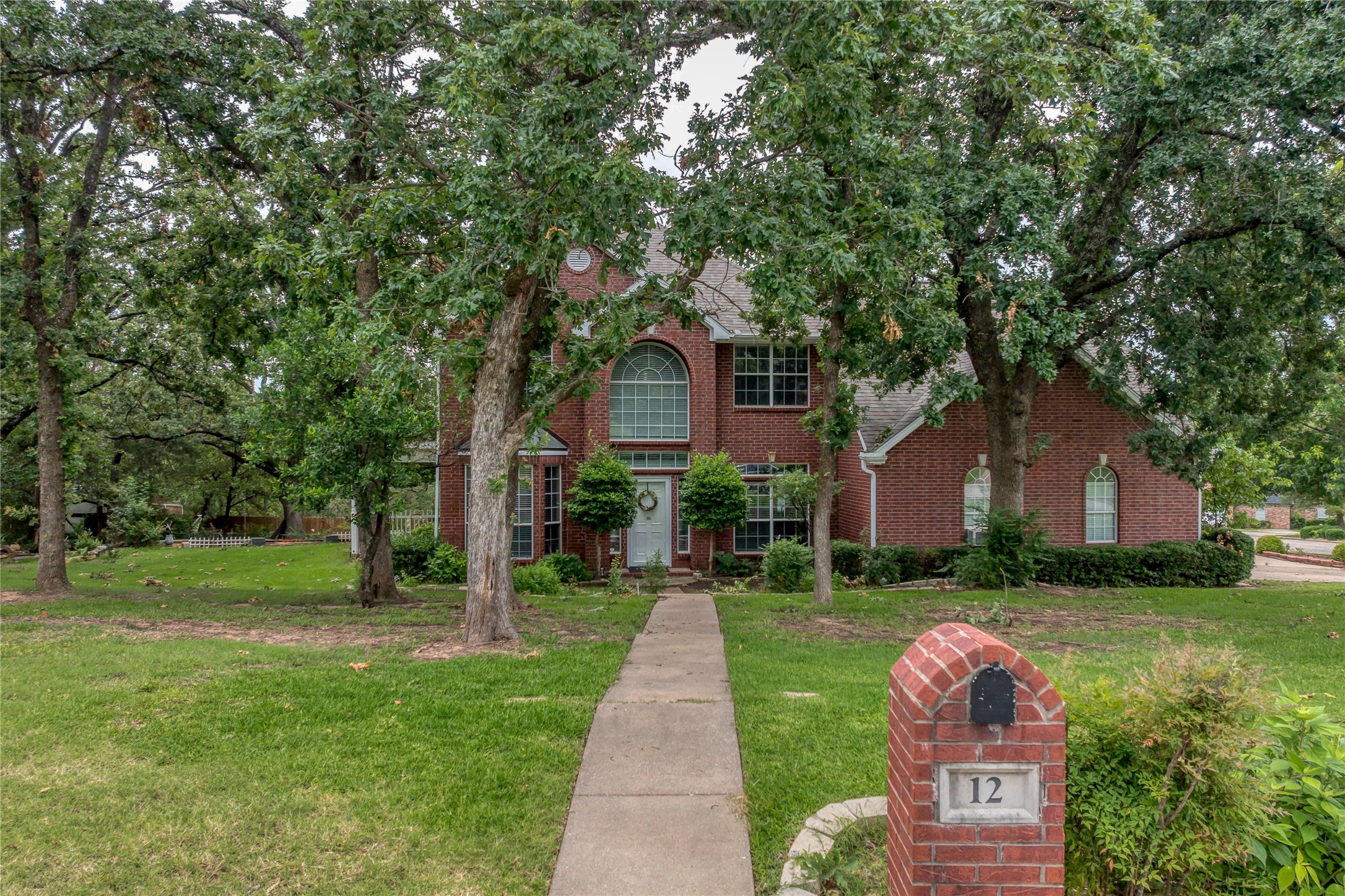 12 Ambassador Court Denison TX 75020