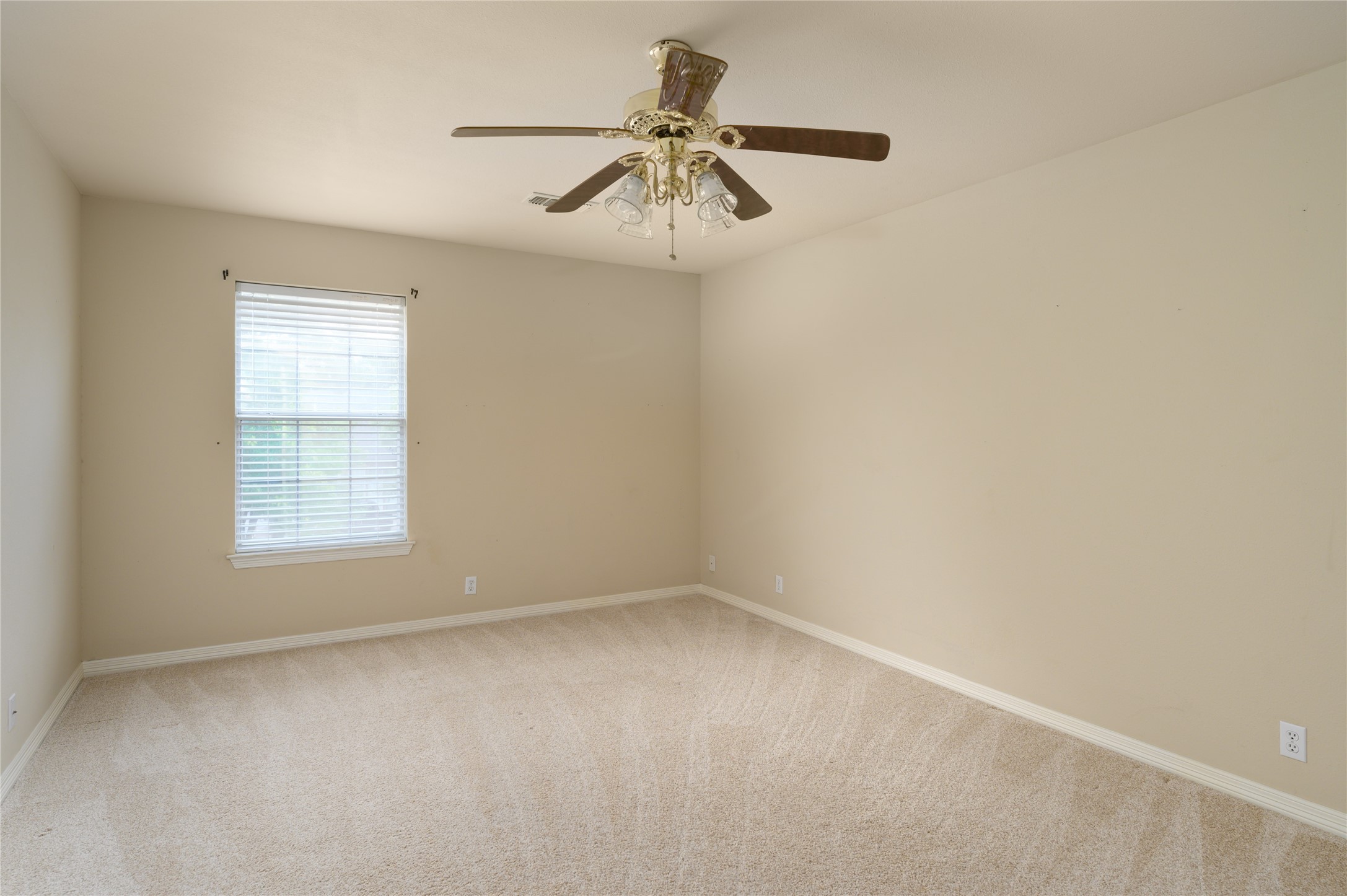 12 Ambassador Court Denison TX 75020
