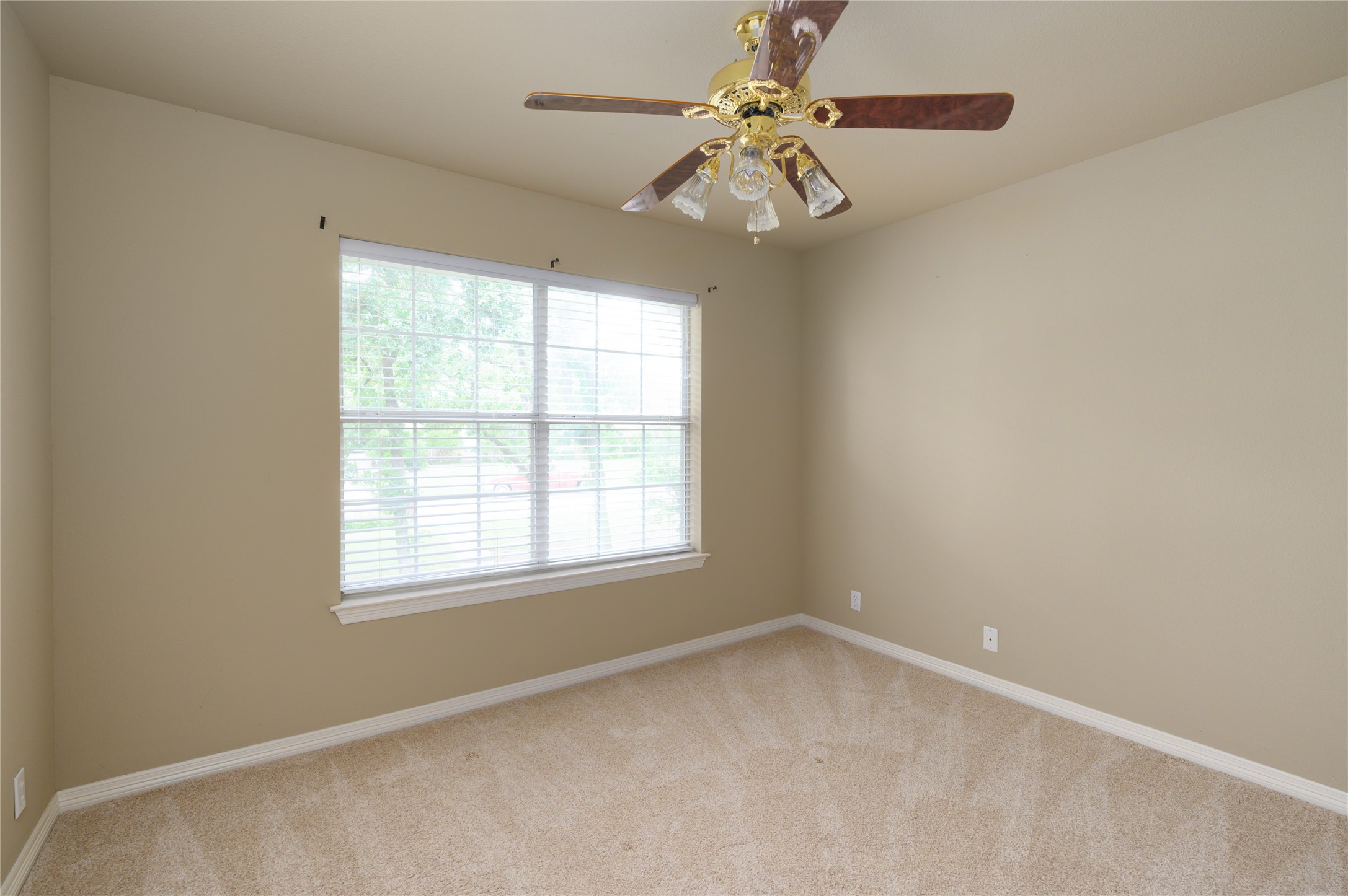 12 Ambassador Court Denison TX 75020