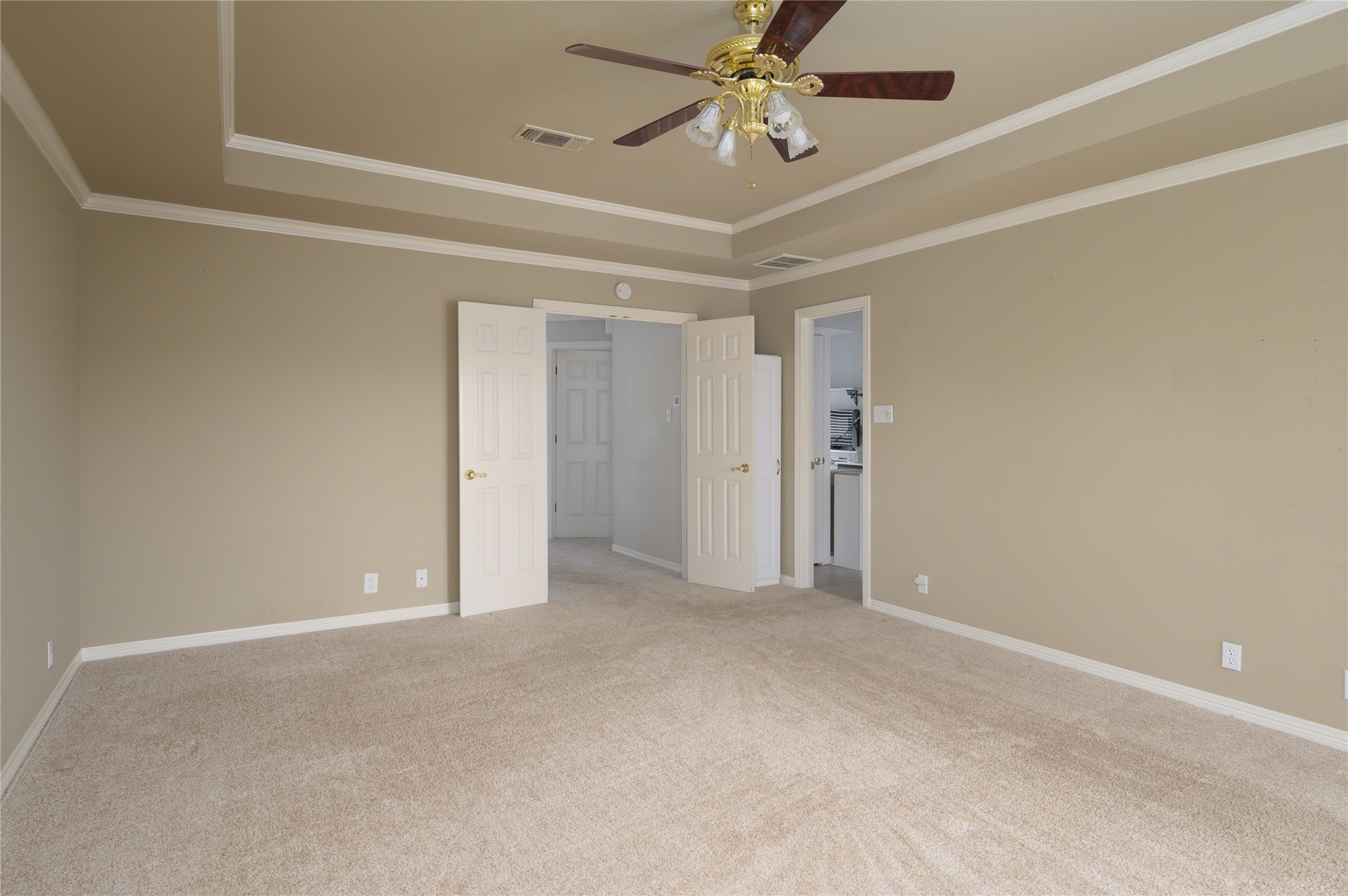 12 Ambassador Court Denison TX 75020