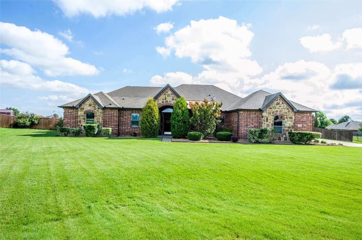 127 Loycie Circle Waxahachie TX 75165