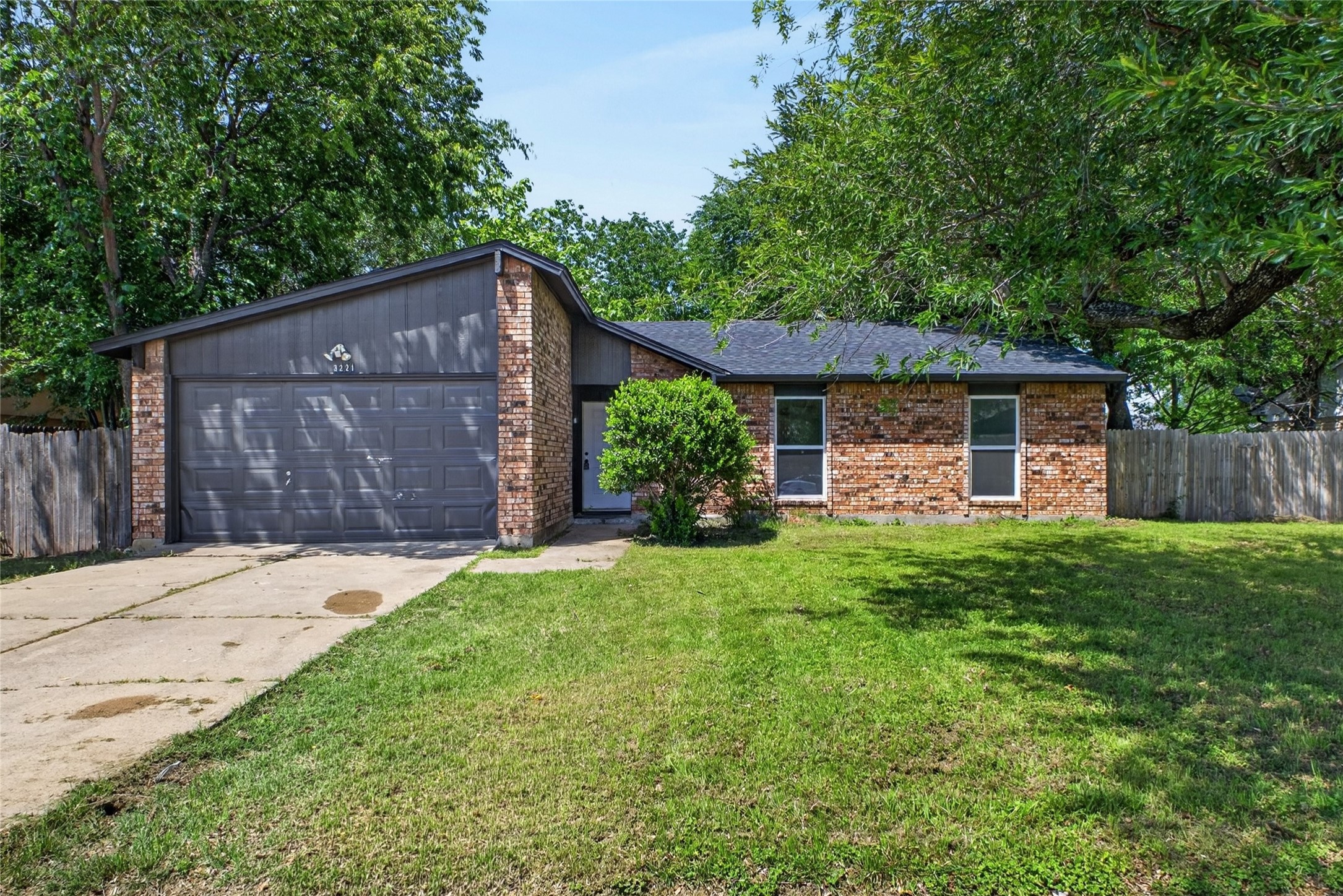 3221 Merrimac Drive Forest Hill TX 76140