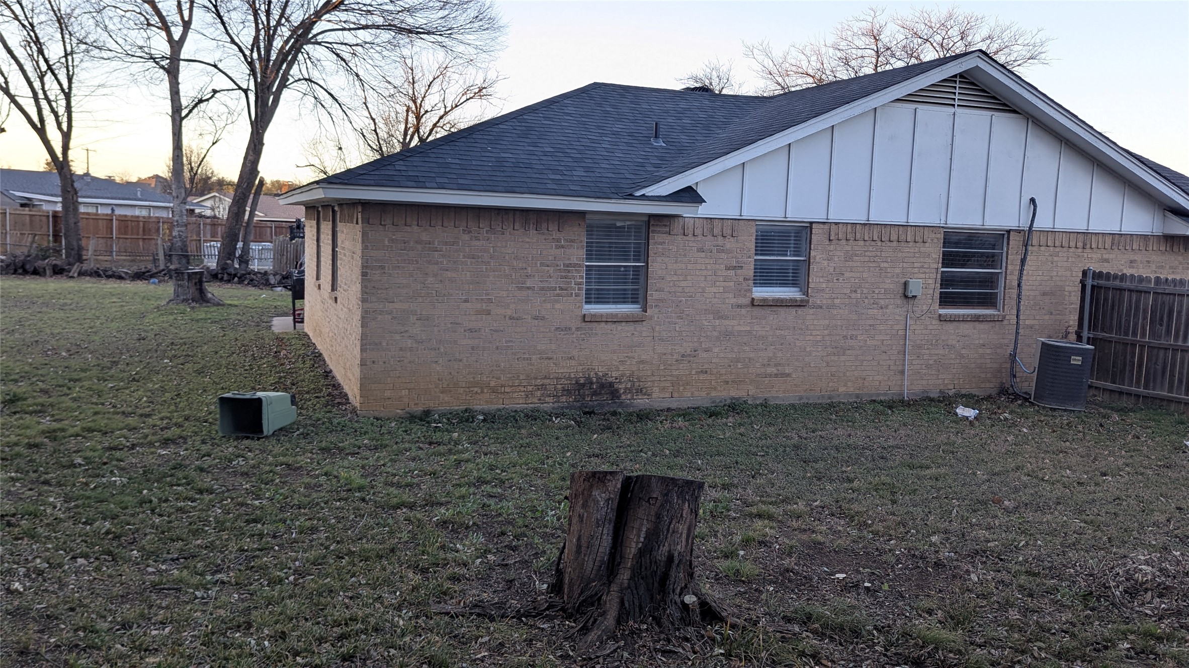 210 Sixpence Lane Euless TX 76039