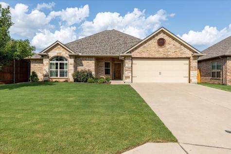 115 Donna Circle Granbury TX 76049