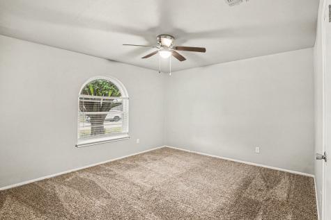 902 Kerry Street Benbrook TX 76126