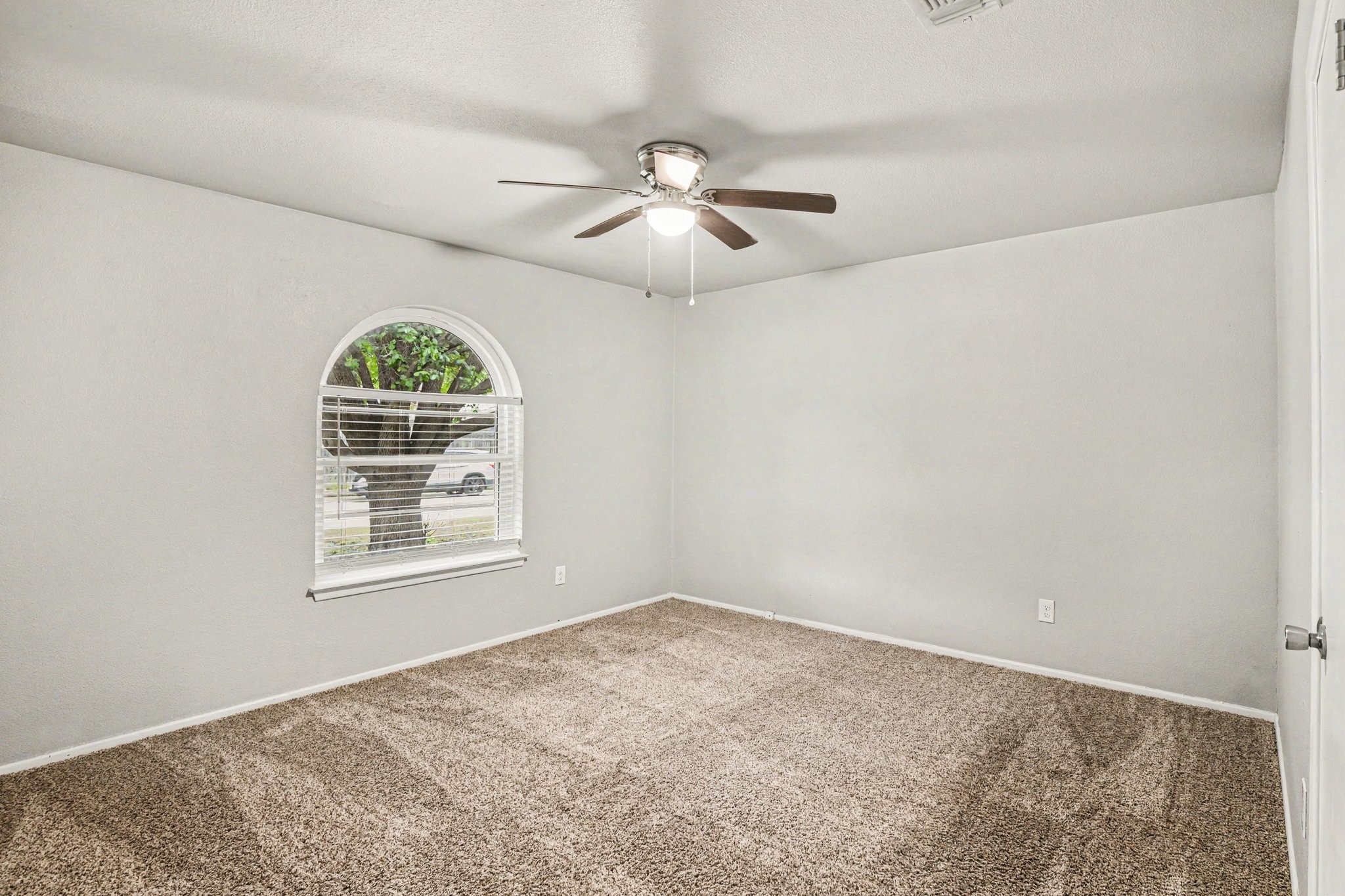902 Kerry Street Benbrook TX 76126