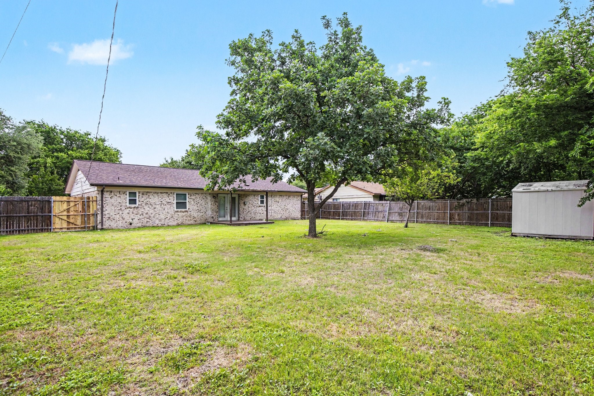 902 Kerry Street Benbrook TX 76126