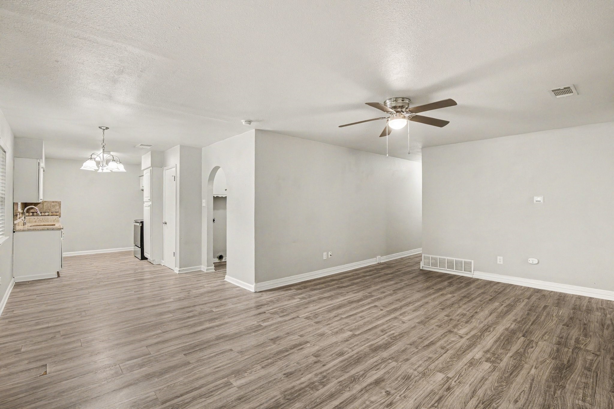 902 Kerry Street Benbrook TX 76126