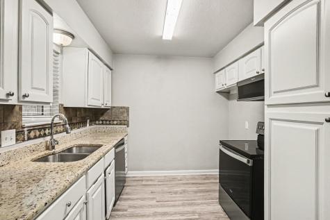902 Kerry Street Benbrook TX 76126