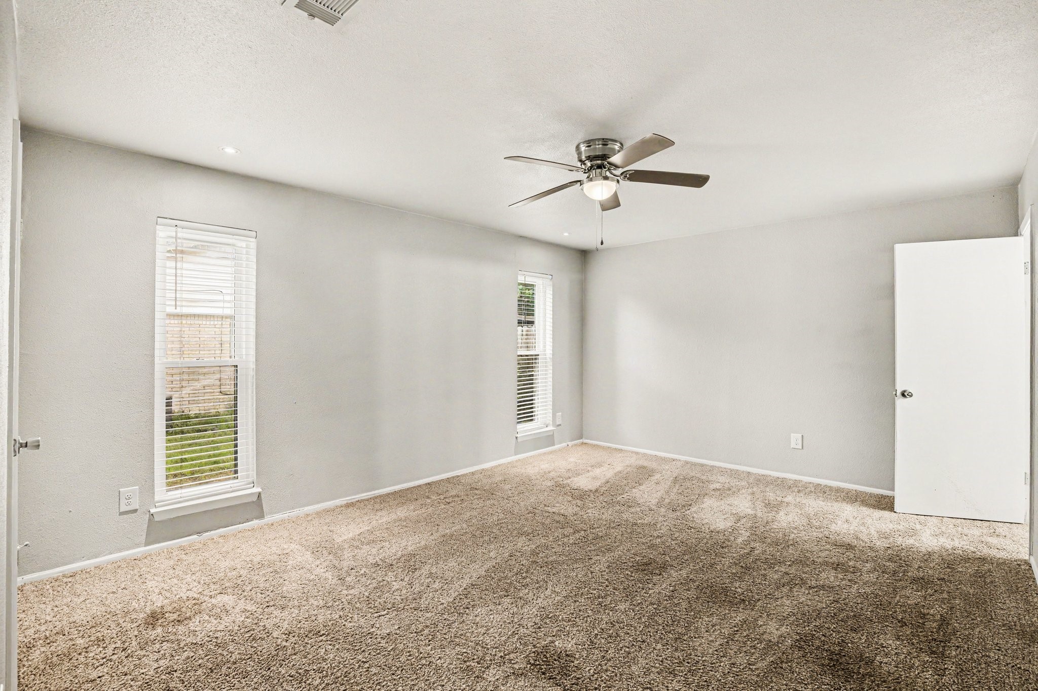 902 Kerry Street Benbrook TX 76126