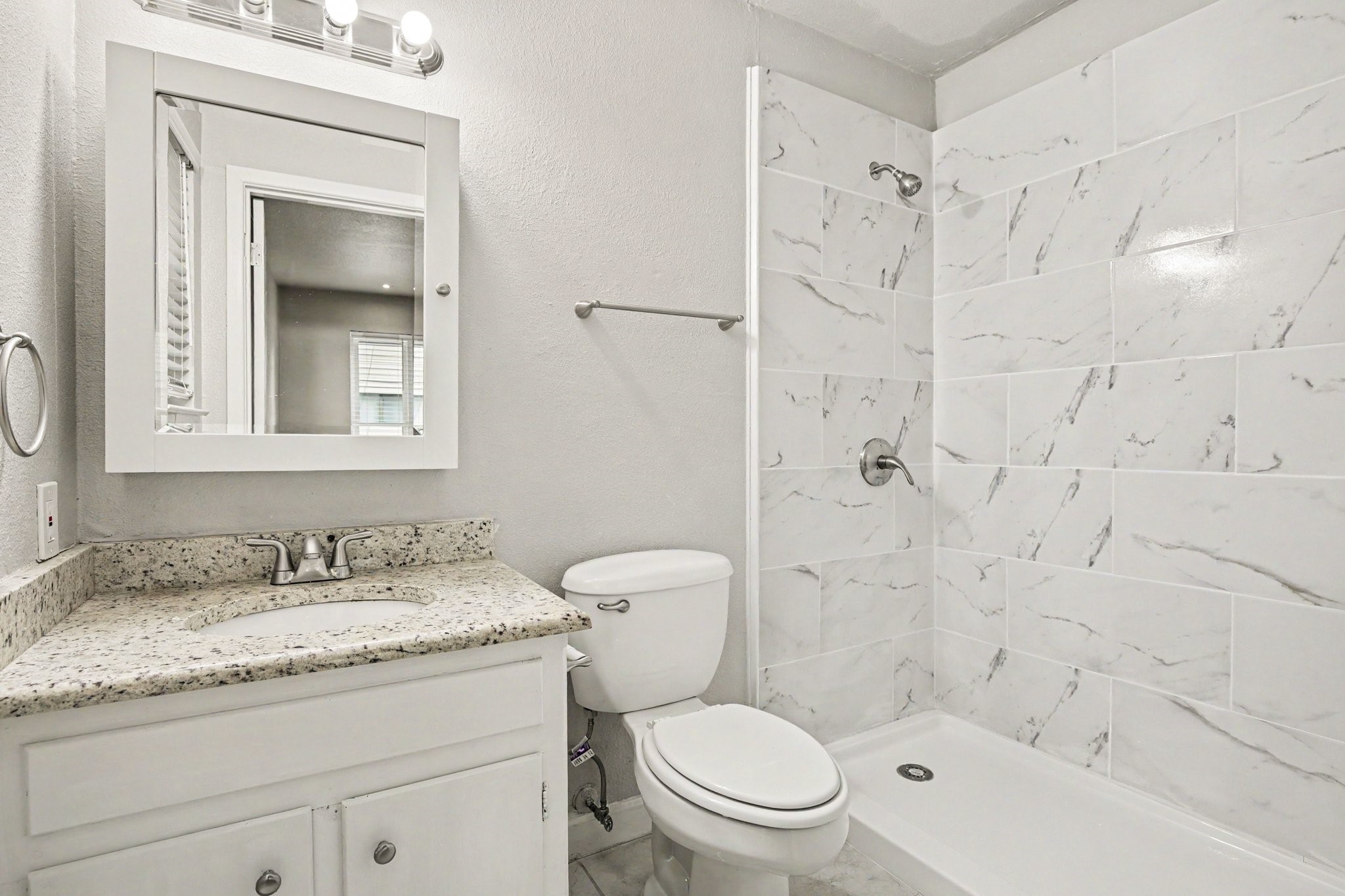 902 Kerry Street Benbrook TX 76126