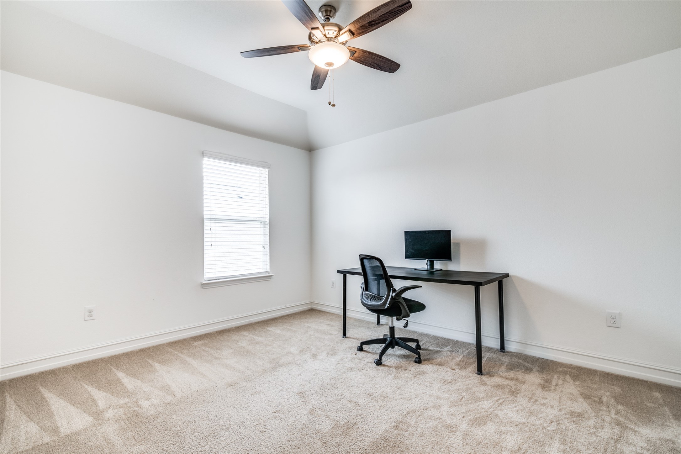 6509 Roaring Creek Denton TX 76226