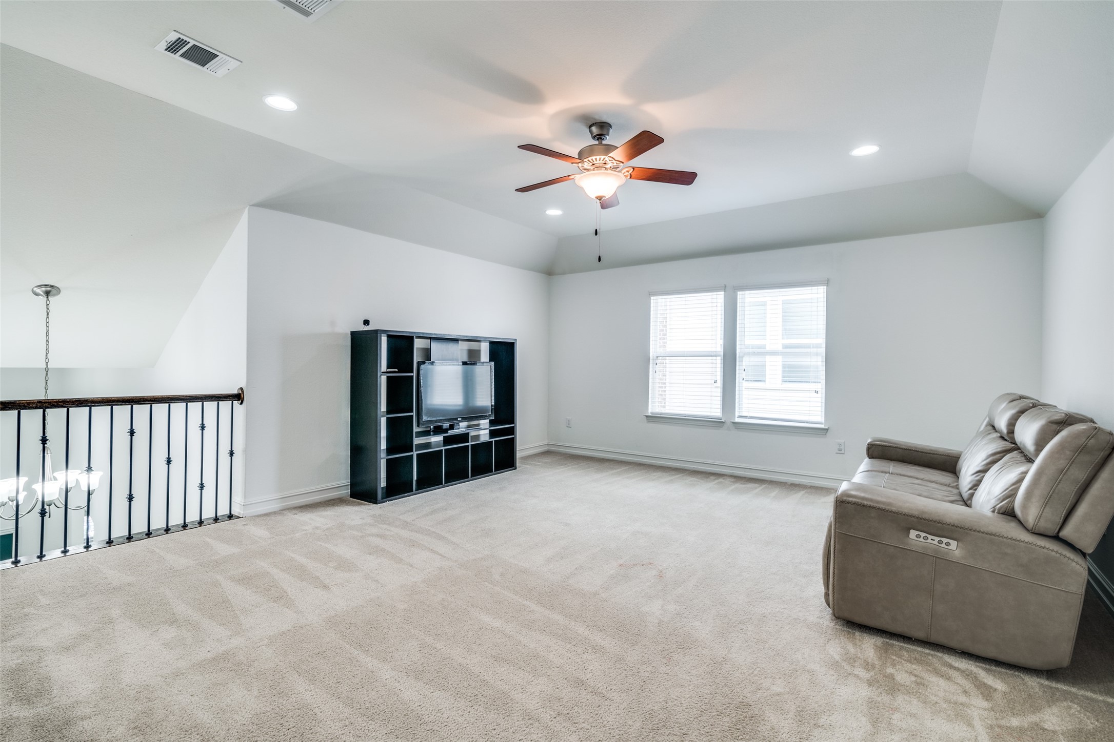 6509 Roaring Creek Denton TX 76226