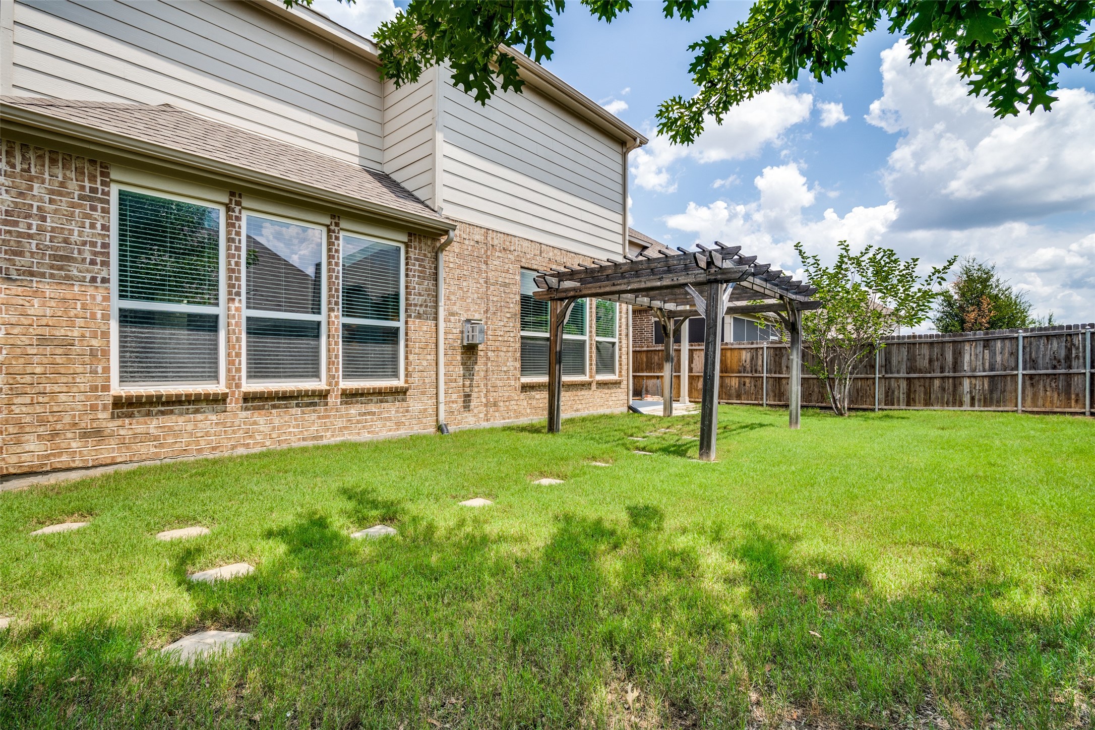 6509 Roaring Creek Denton TX 76226