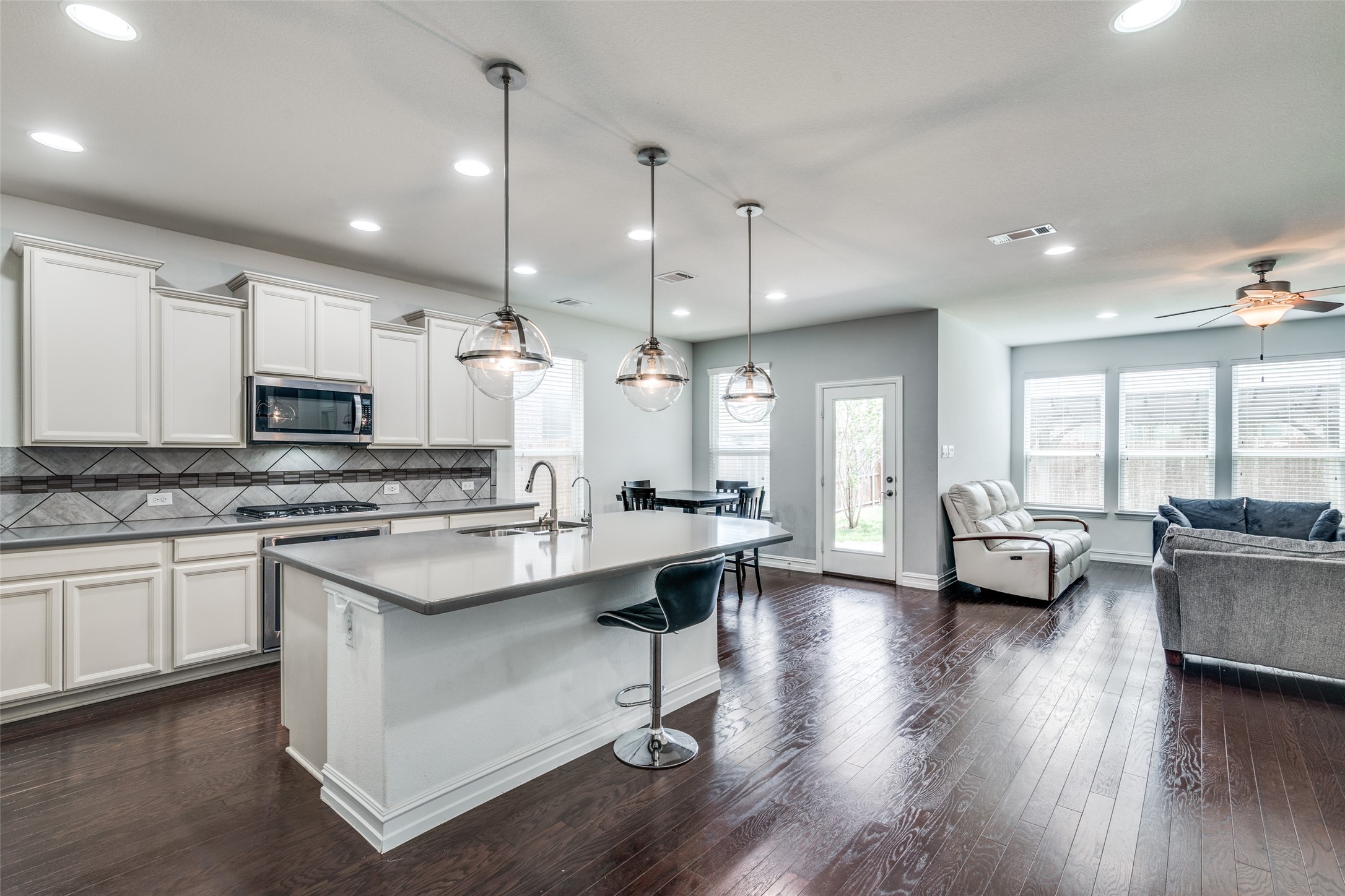 6509 Roaring Creek Denton TX 76226