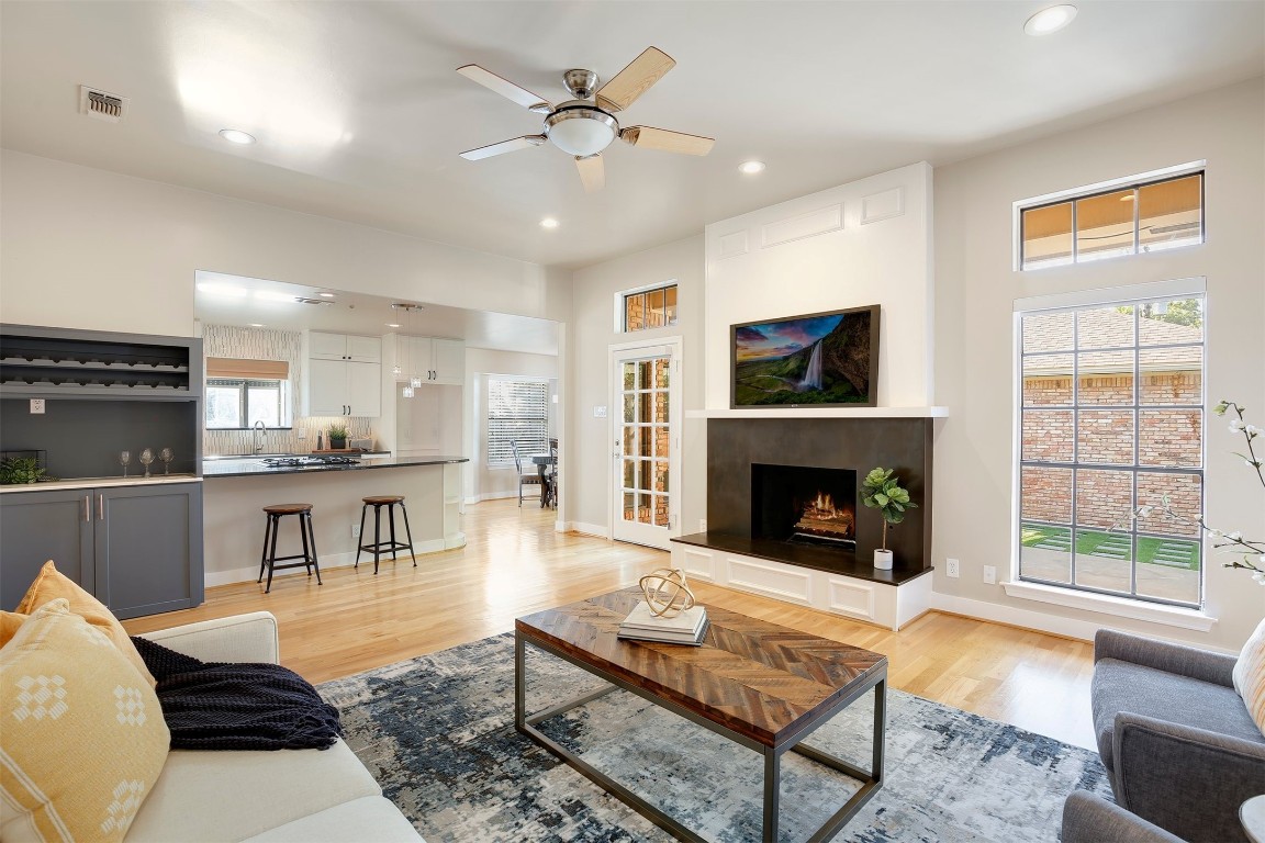 6464 Kenwood Avenue Dallas TX 75214