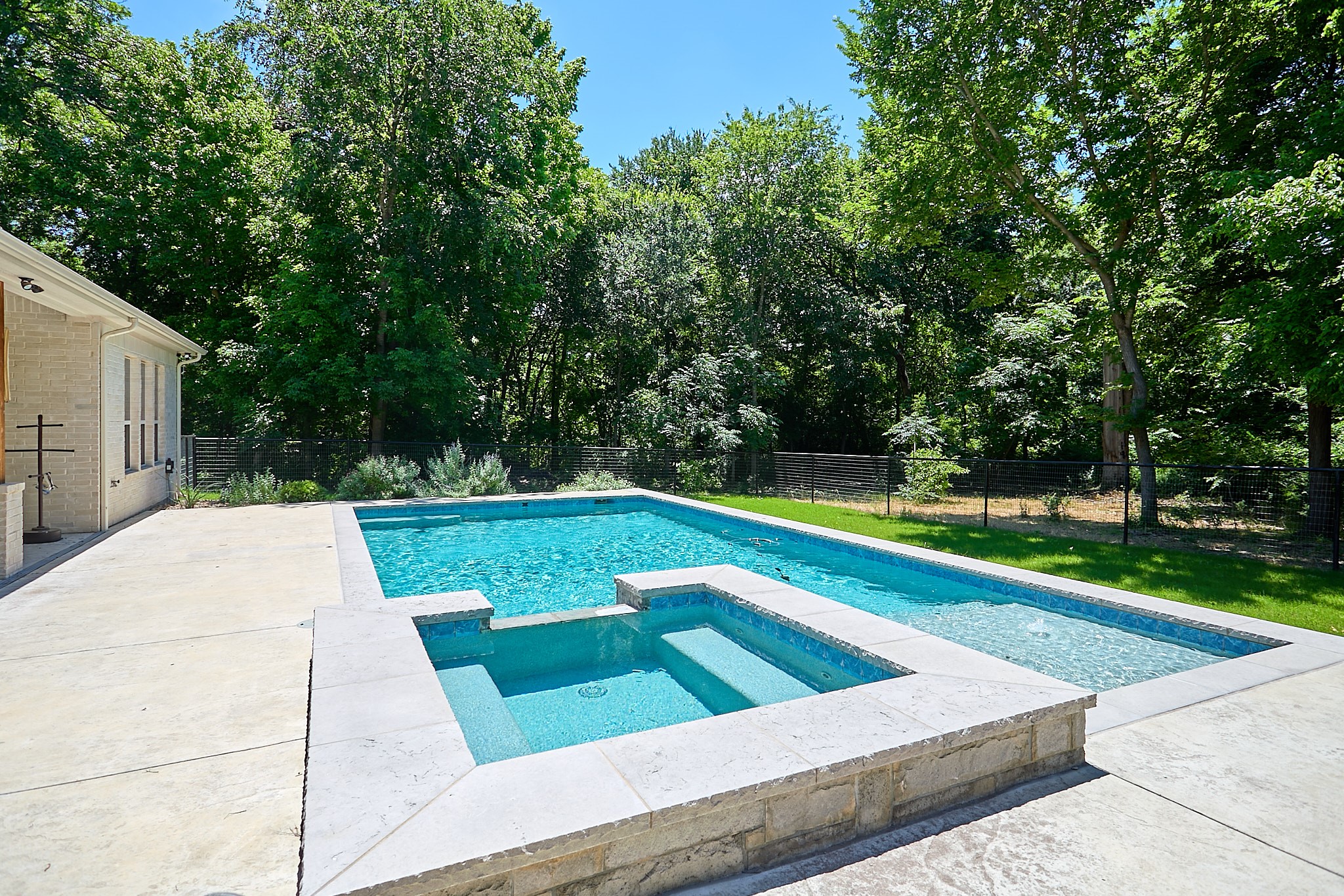 358 Glade Valley Road Azle TX 76020