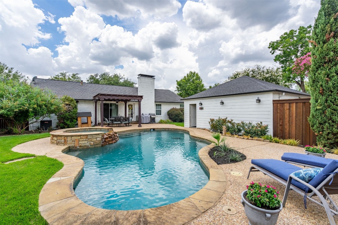 4554 Saint Landry Drive Dallas TX 75214