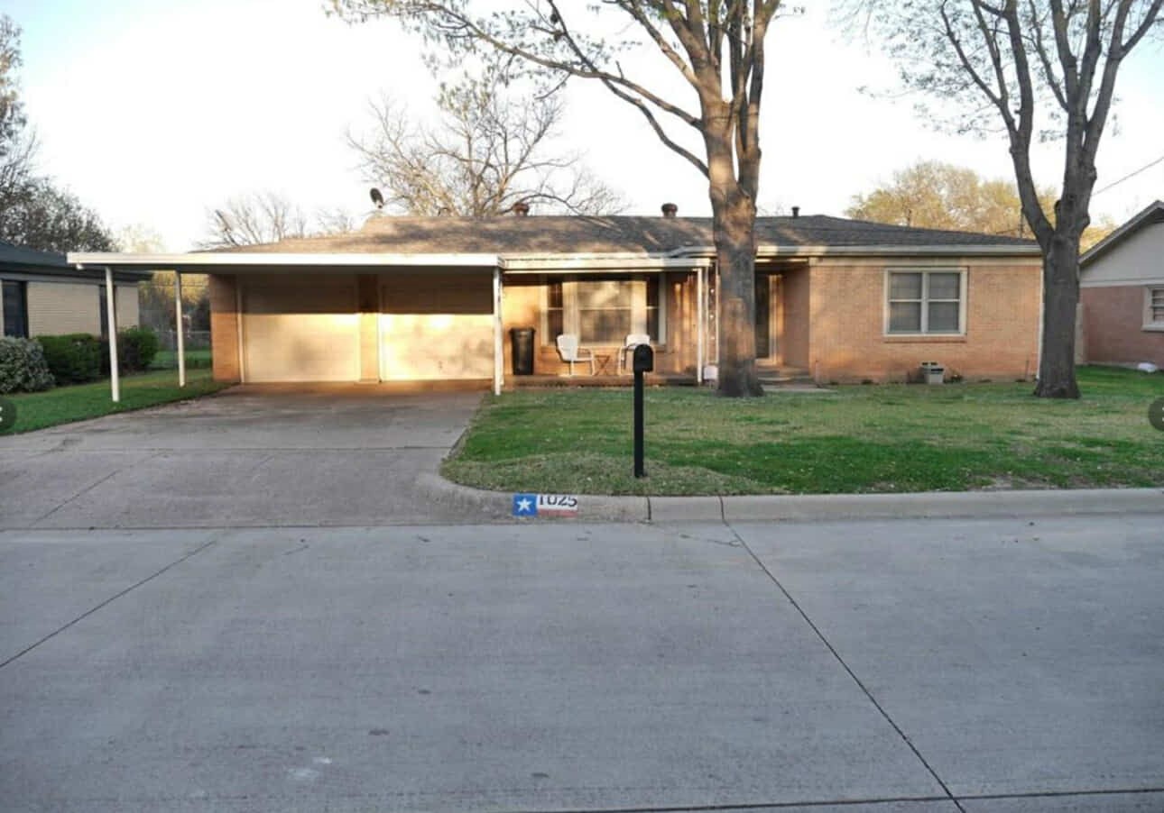 1025 Warden Street Benbrook TX 76126