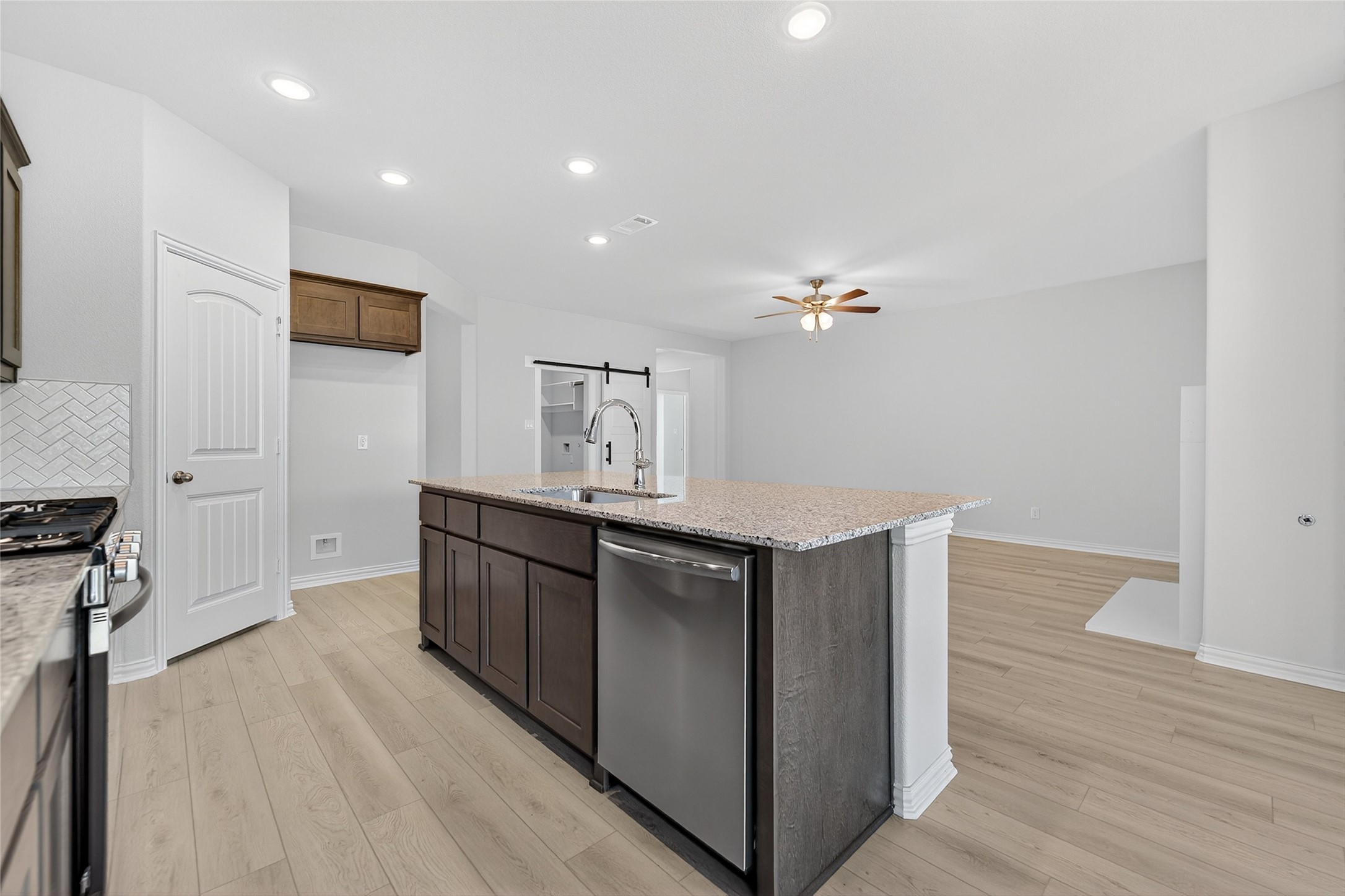 3517 Helena Street Gainesville TX 76240