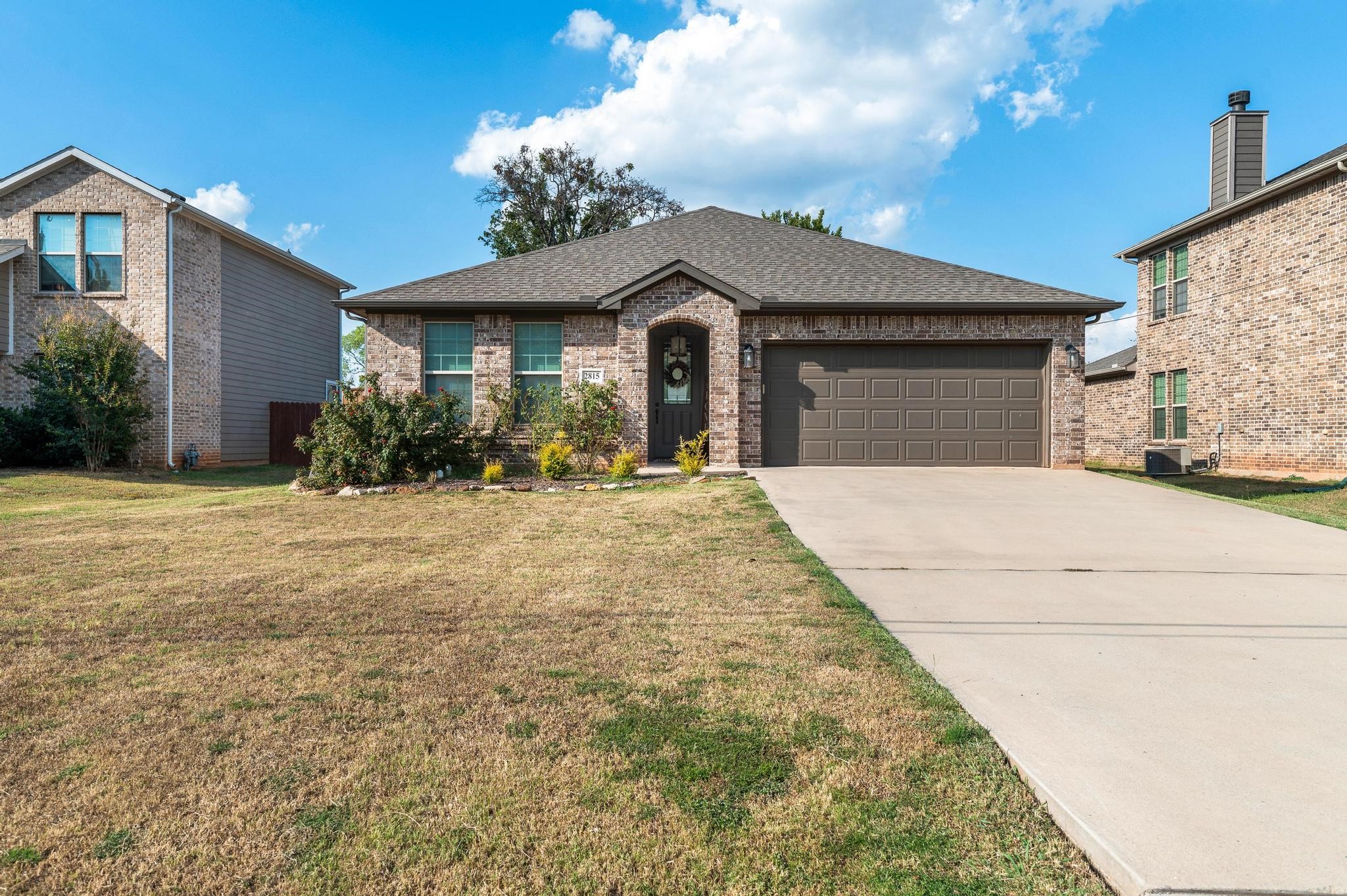 2815 W Washington Street Denison TX 75020
