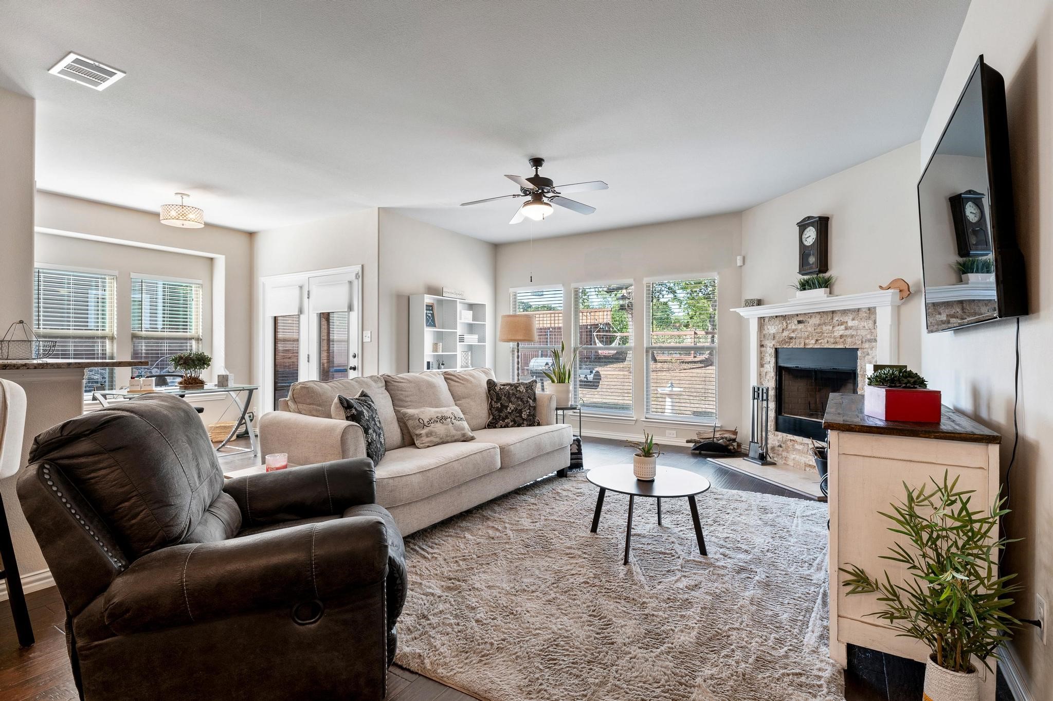 2815 W Washington Street Denison TX 75020