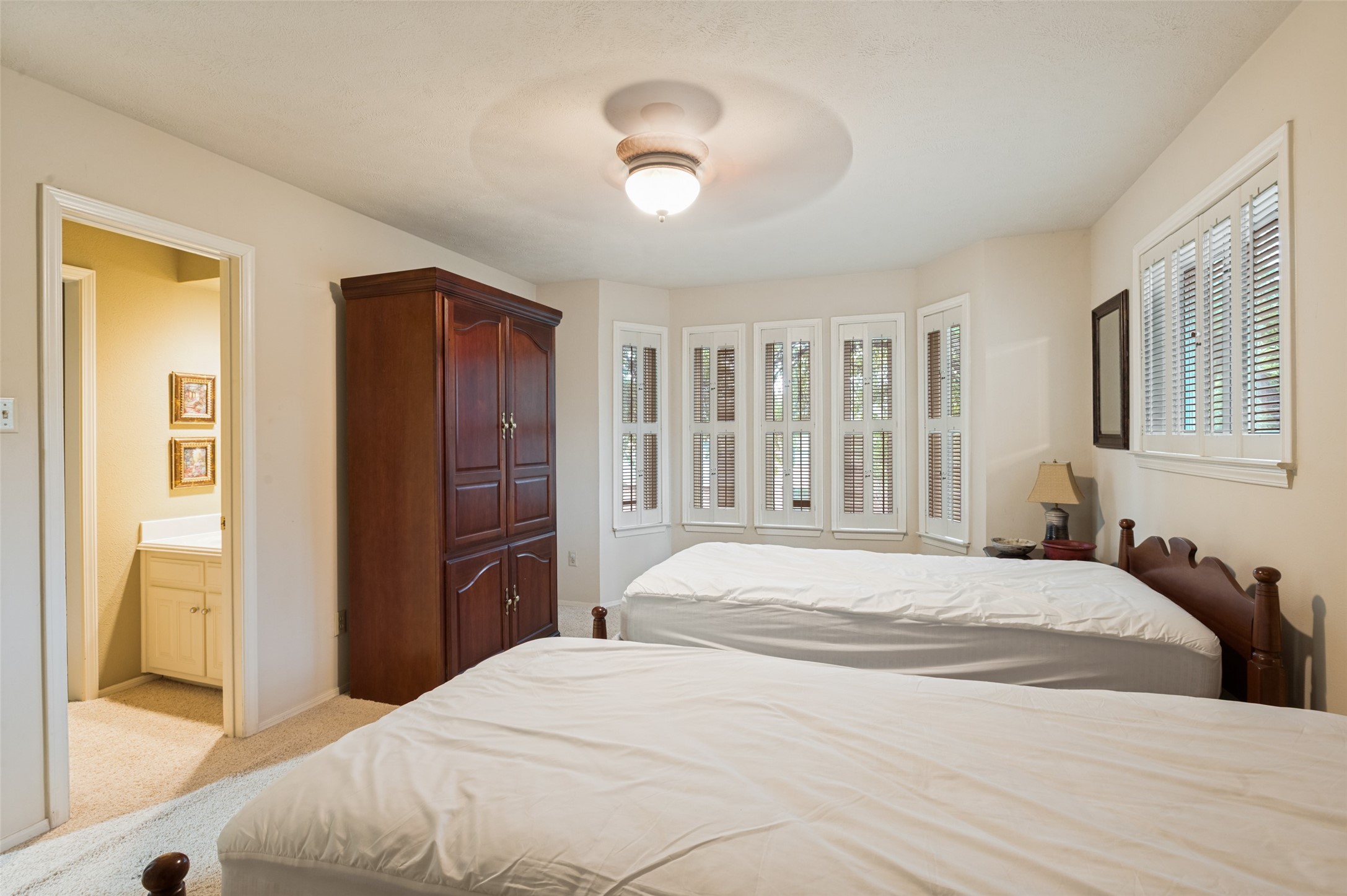 1411 Clubview Court Arlington TX 76013