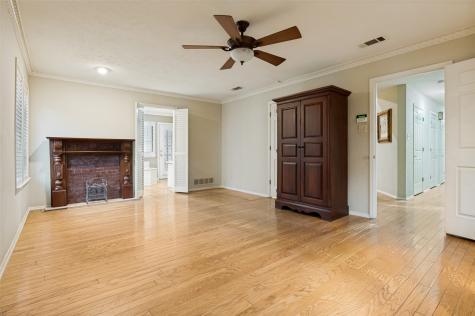1411 Clubview Court Arlington TX 76013