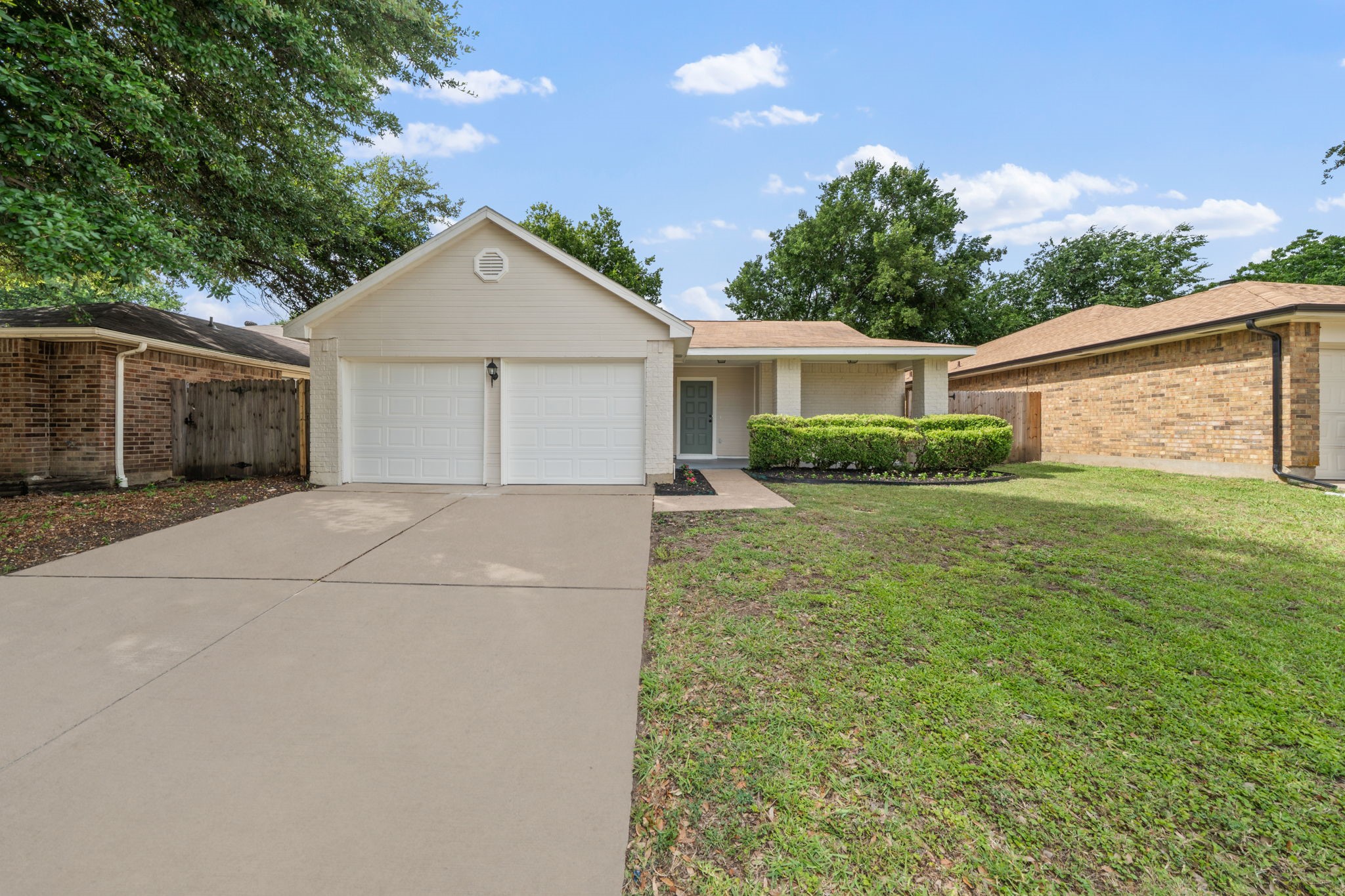 310 Valley Spring Drive Arlington TX 76018