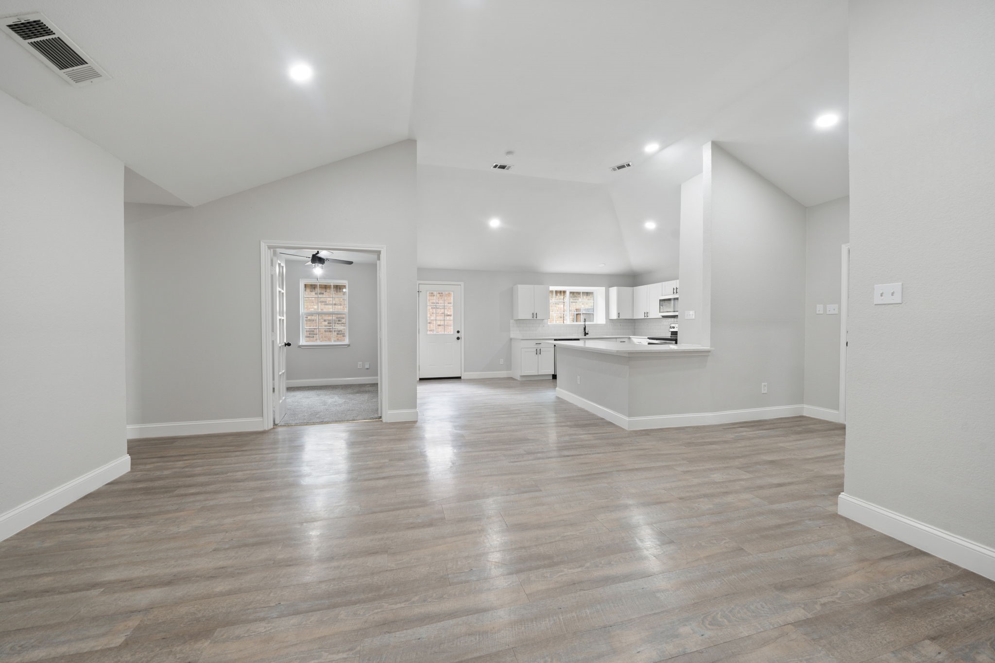 310 Valley Spring Drive Arlington TX 76018