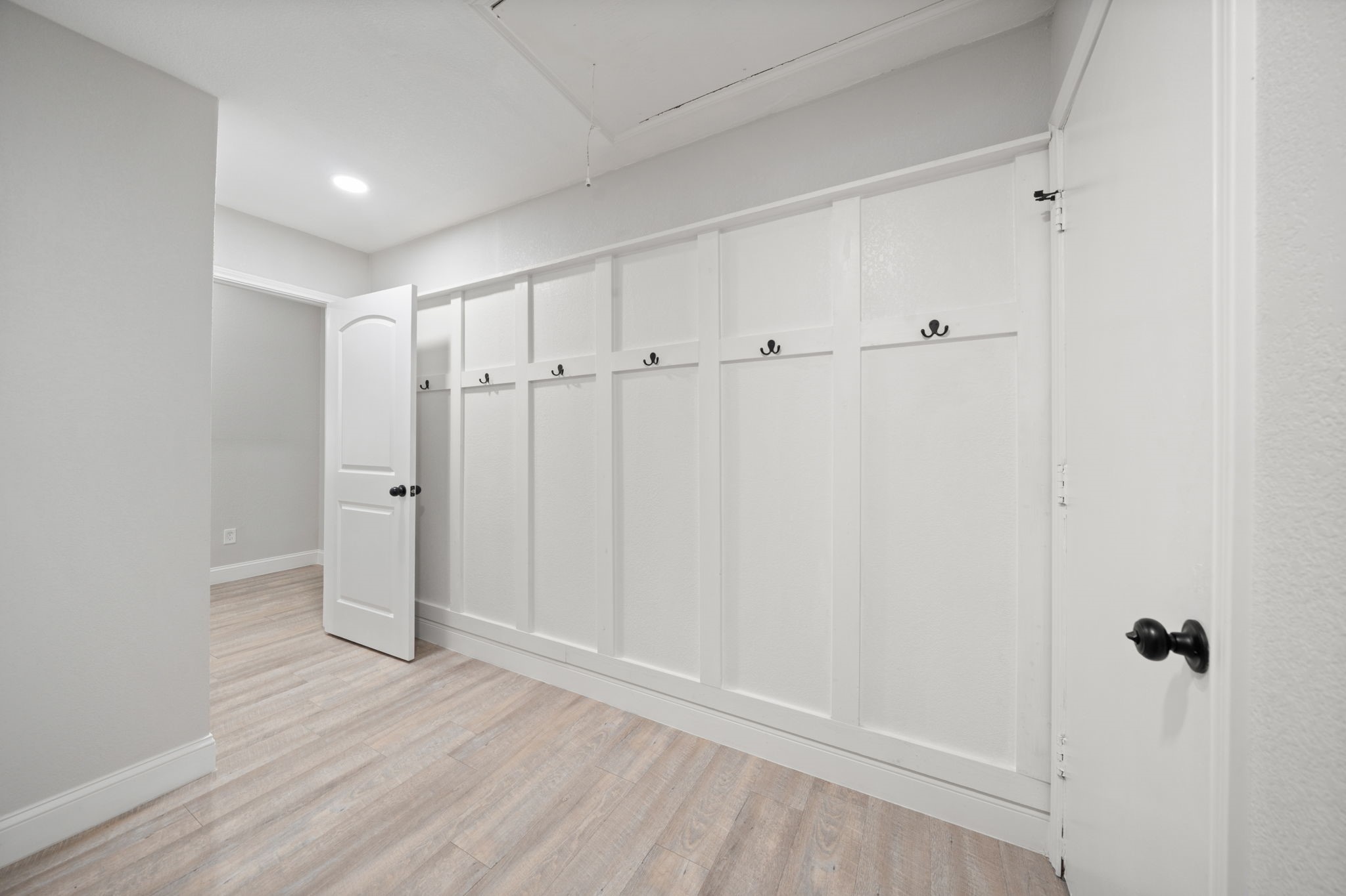 310 Valley Spring Drive Arlington TX 76018