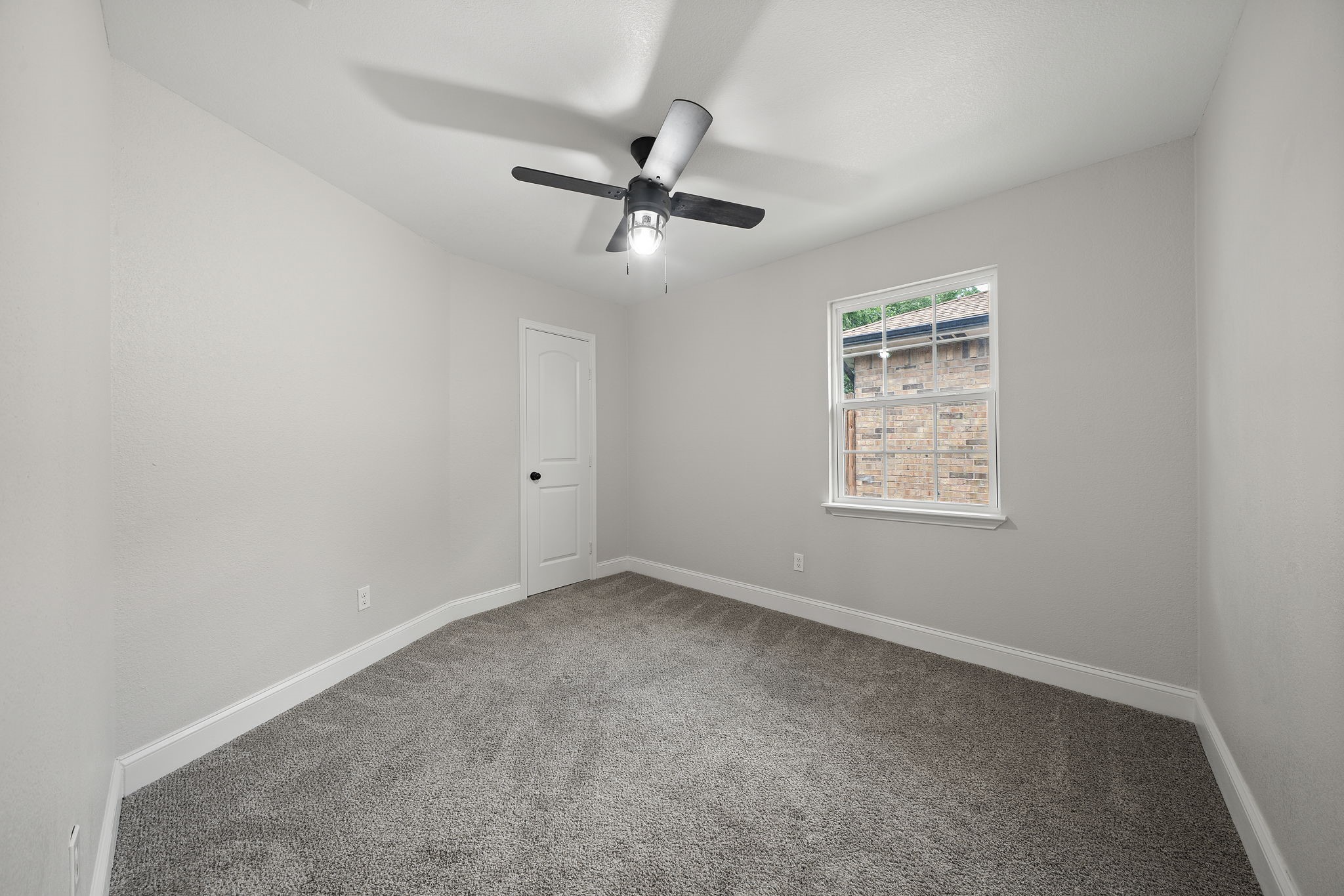 310 Valley Spring Drive Arlington TX 76018
