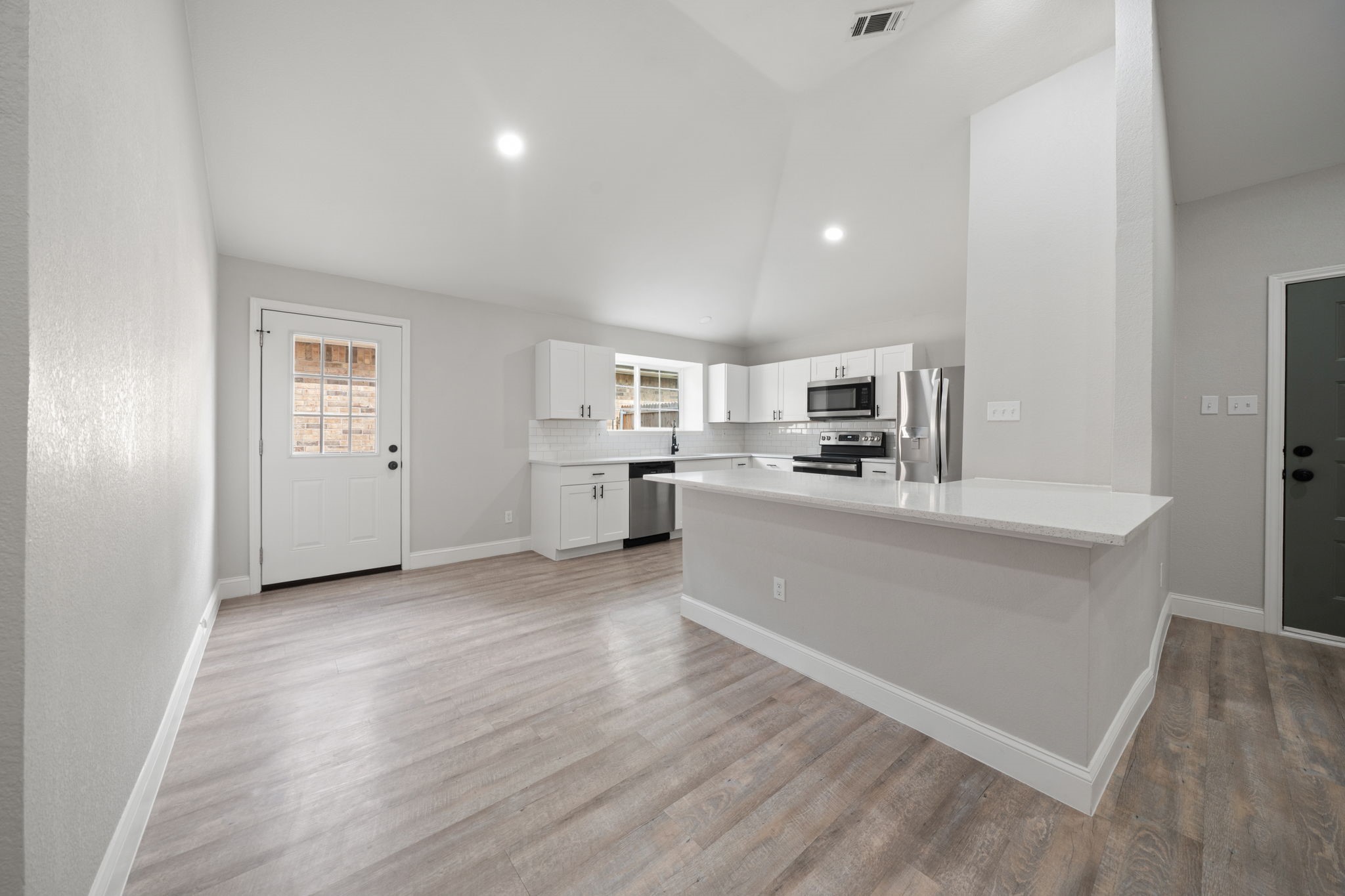 310 Valley Spring Drive Arlington TX 76018