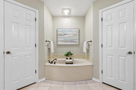 1209 O Shannon Lane Garland TX 75044