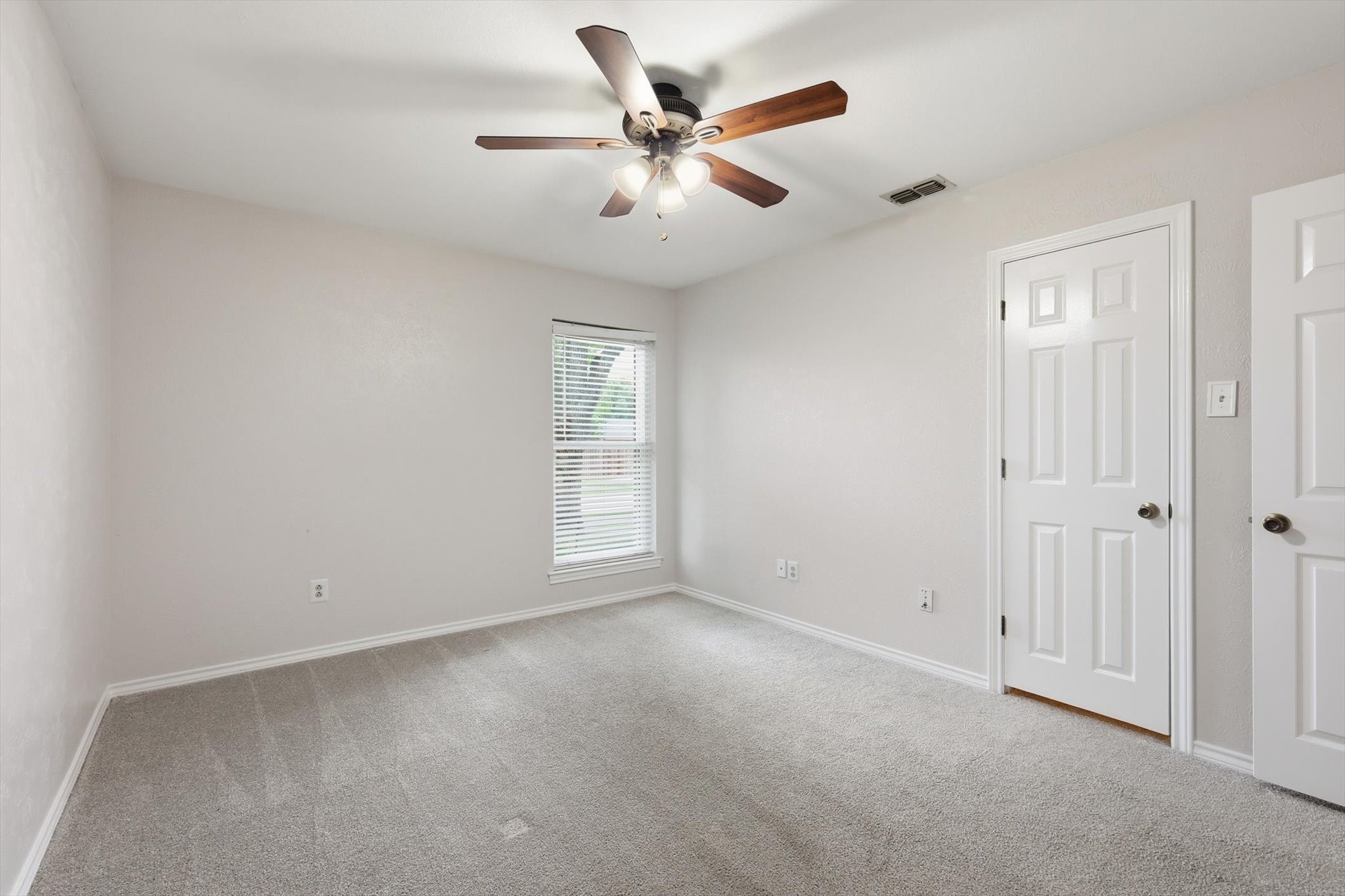 1209 O Shannon Lane Garland TX 75044
