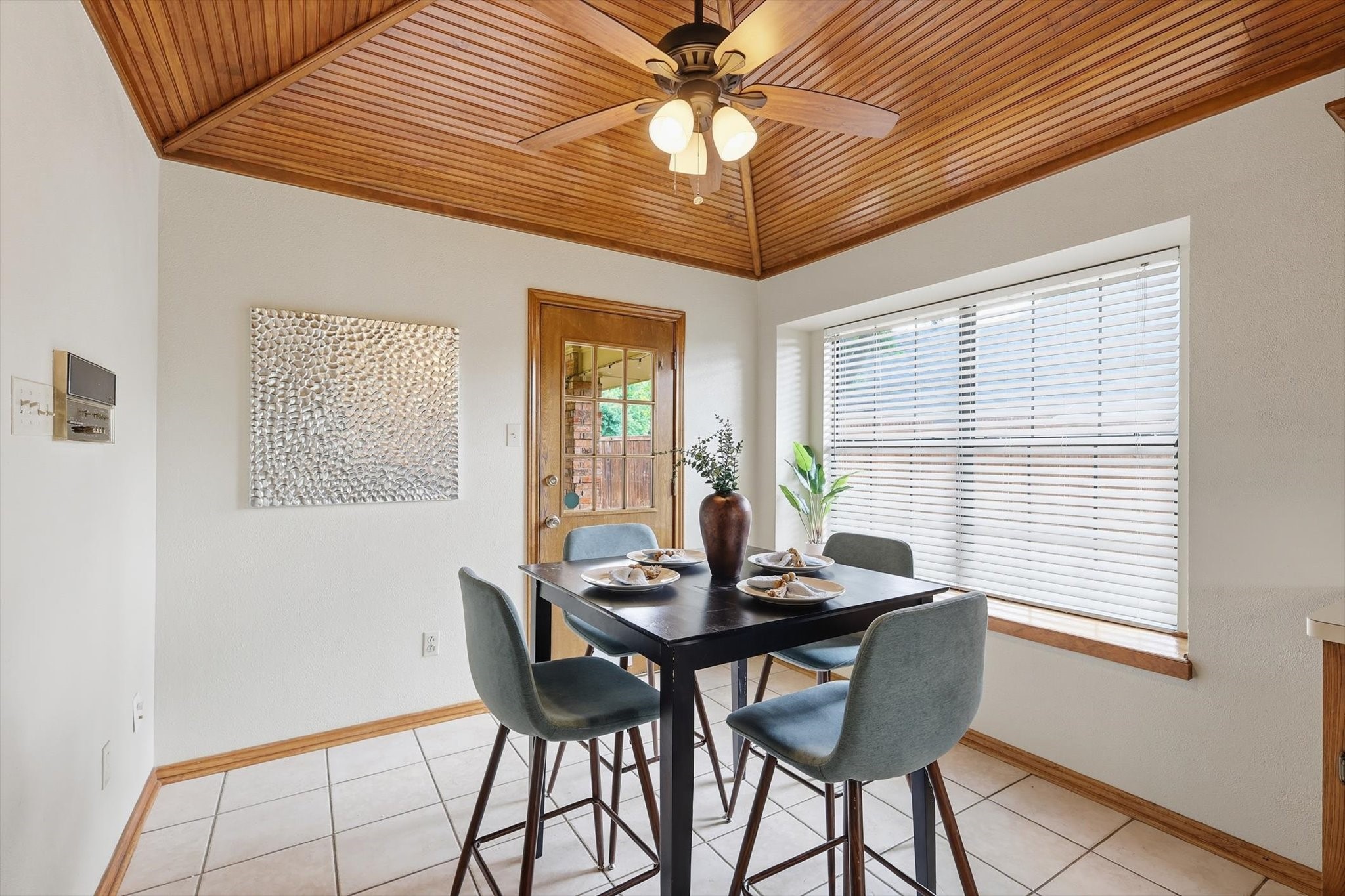 1209 O Shannon Lane Garland TX 75044
