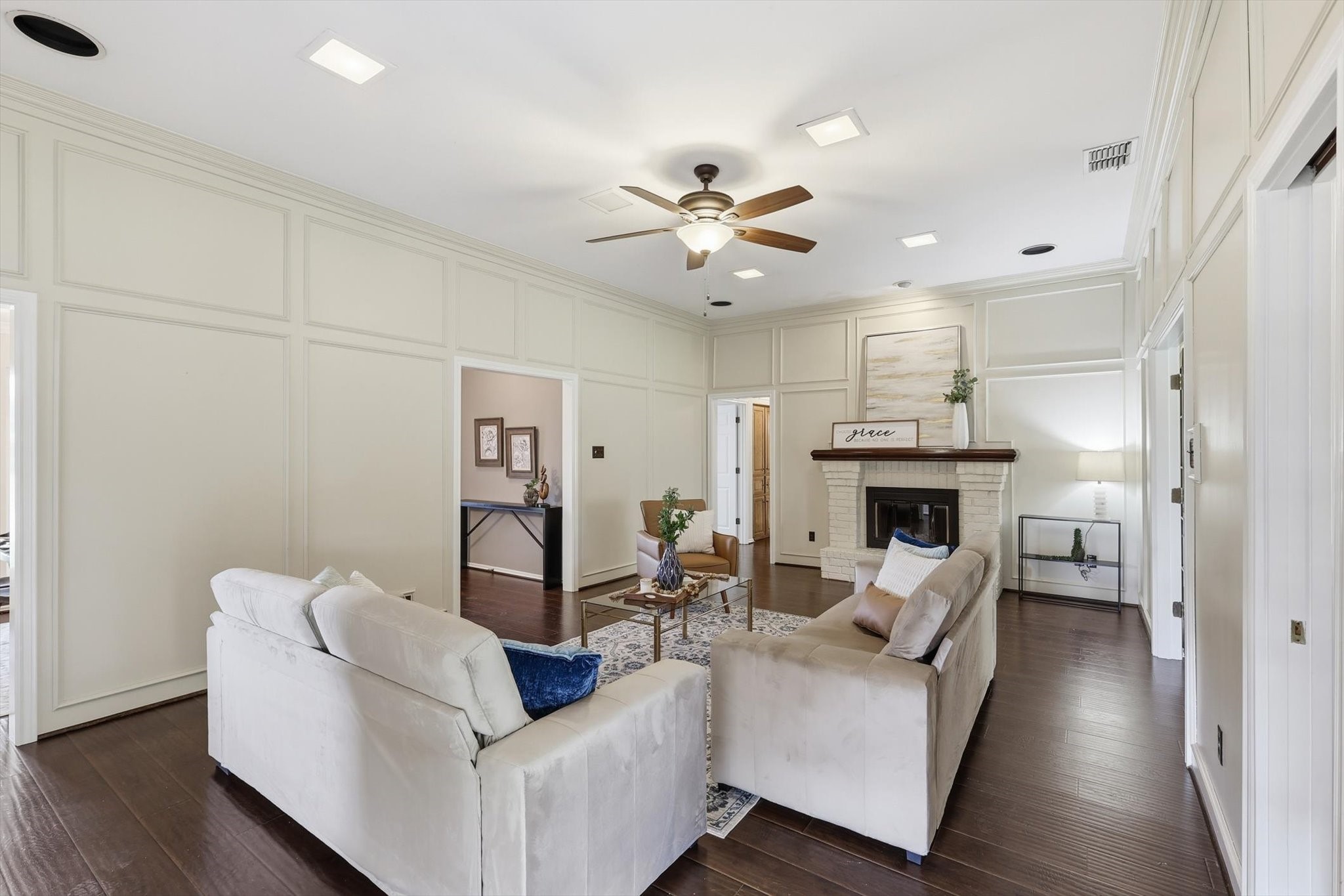 1209 O Shannon Lane Garland TX 75044