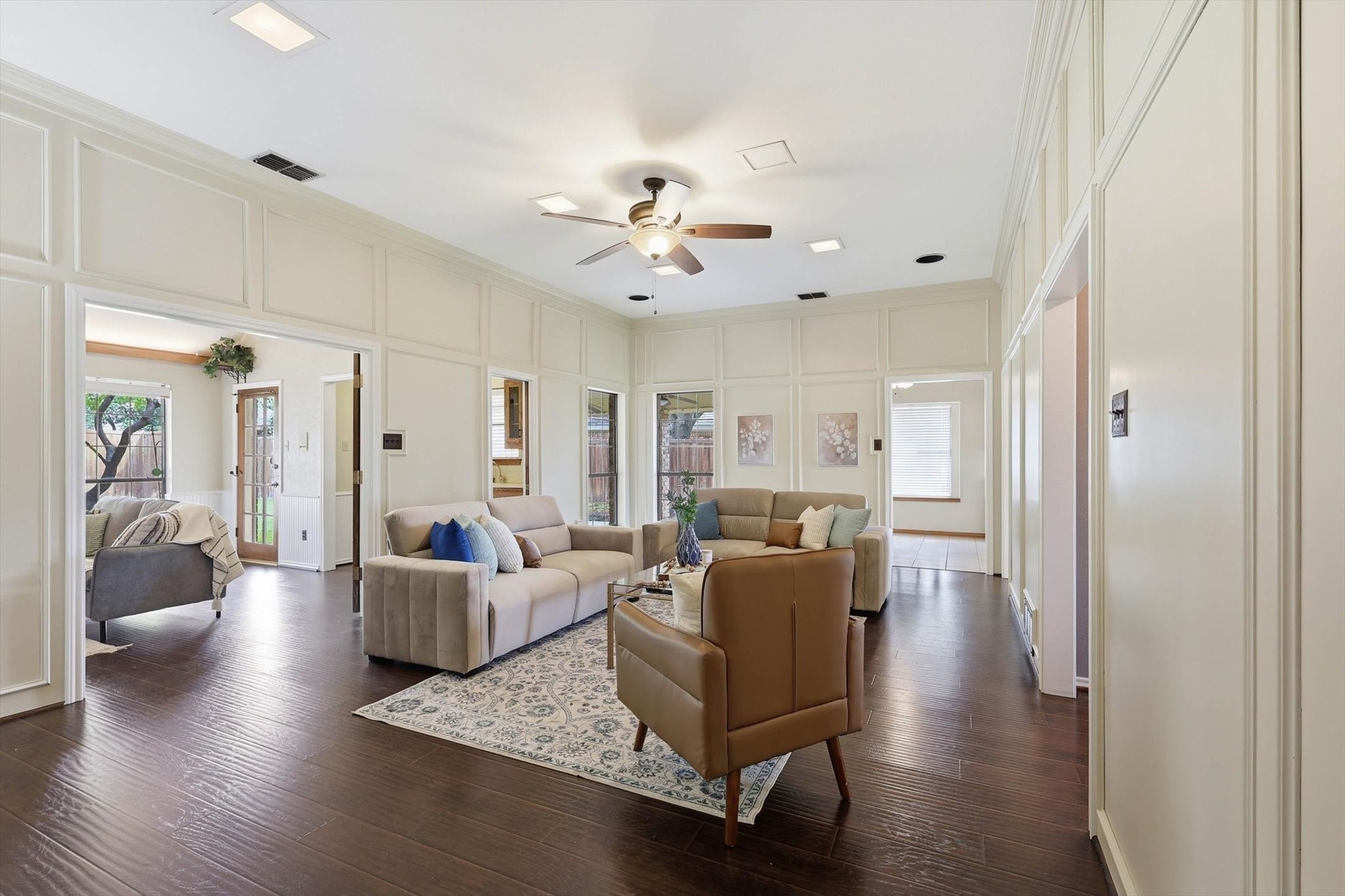 1209 O Shannon Lane Garland TX 75044