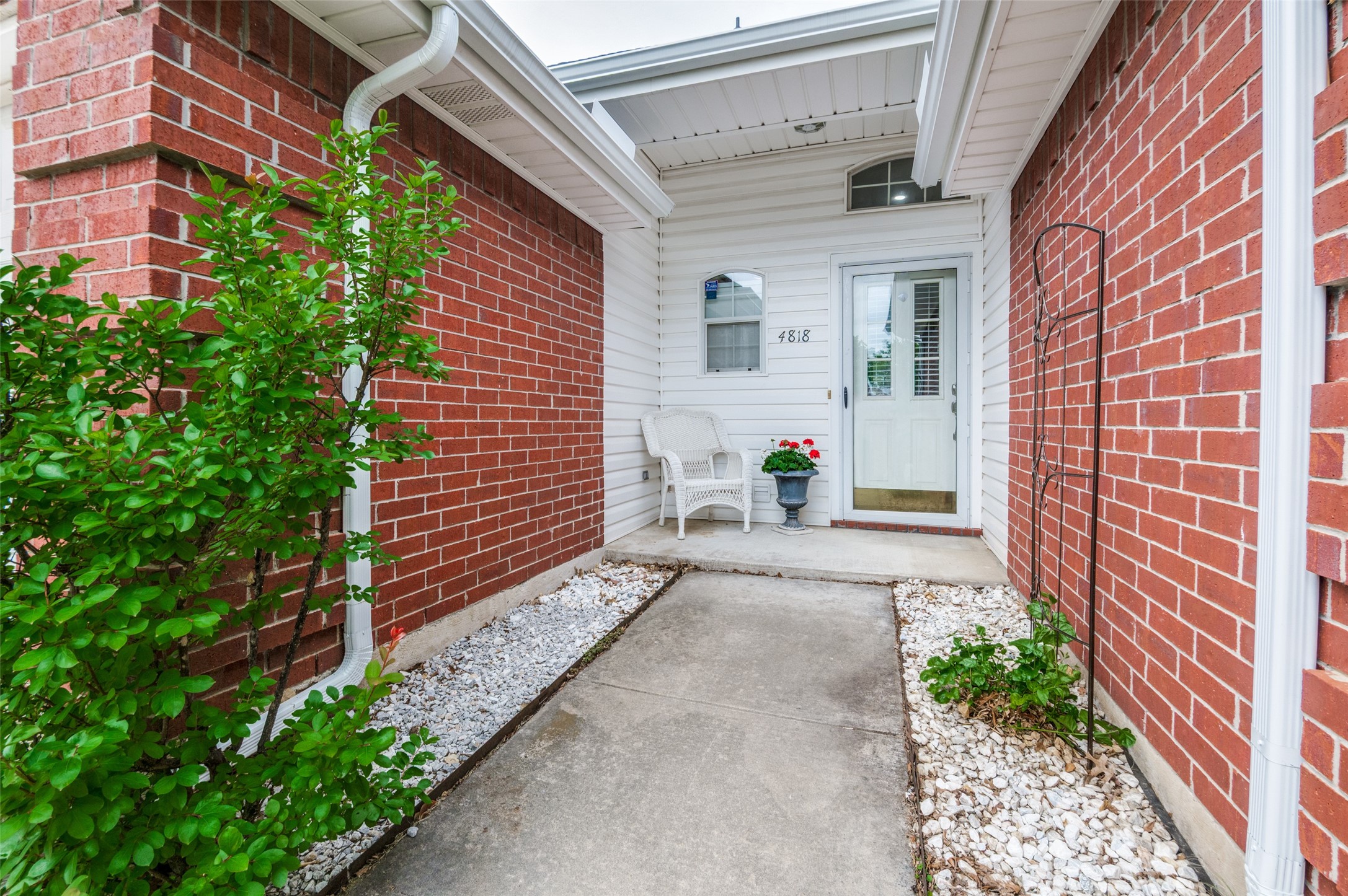 4818 Ashworth Court Arlington TX 76017