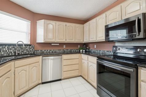4818 Ashworth Court Arlington TX 76017