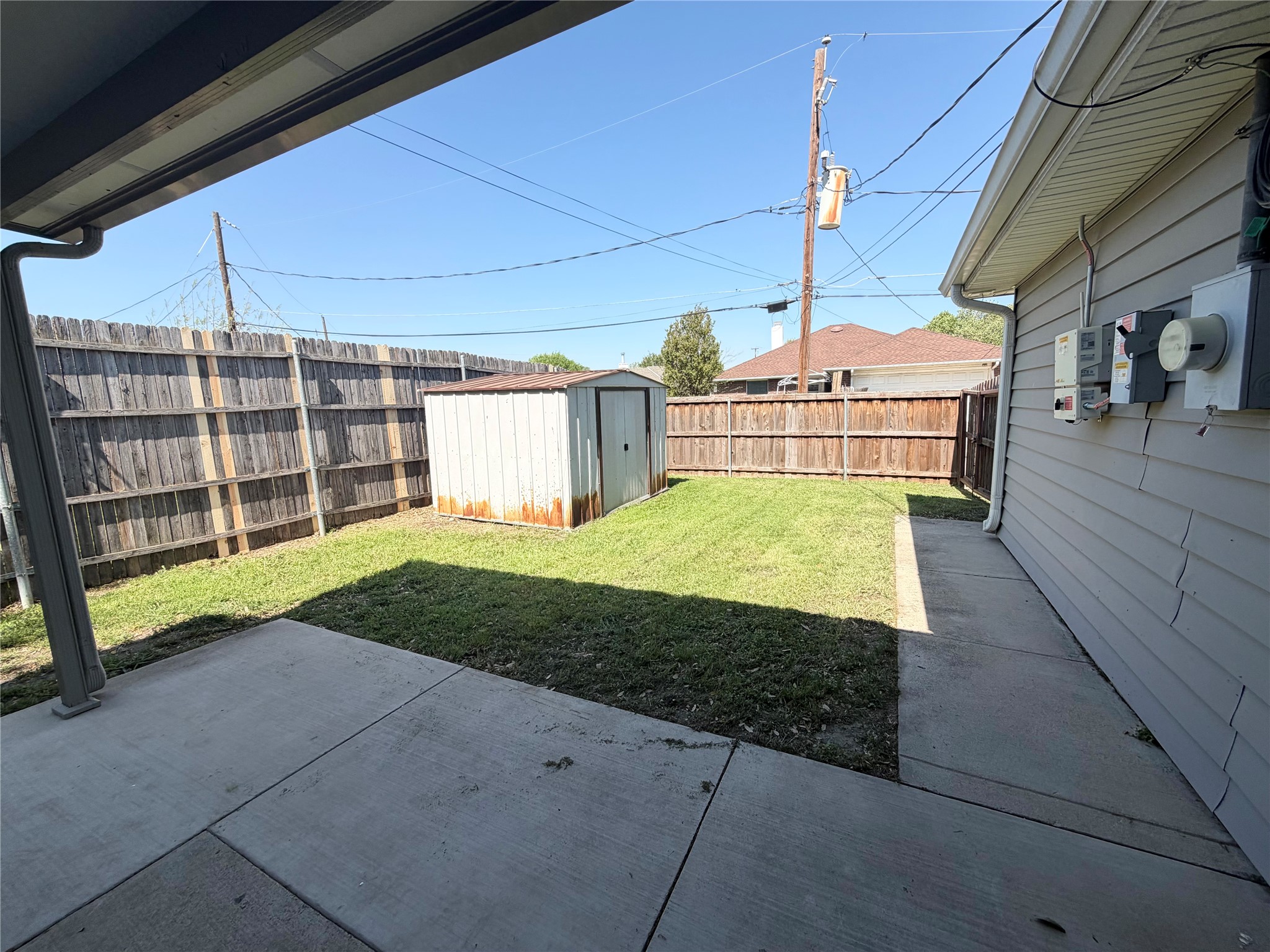 805 Hillbrooke Drive Arlington TX 76001