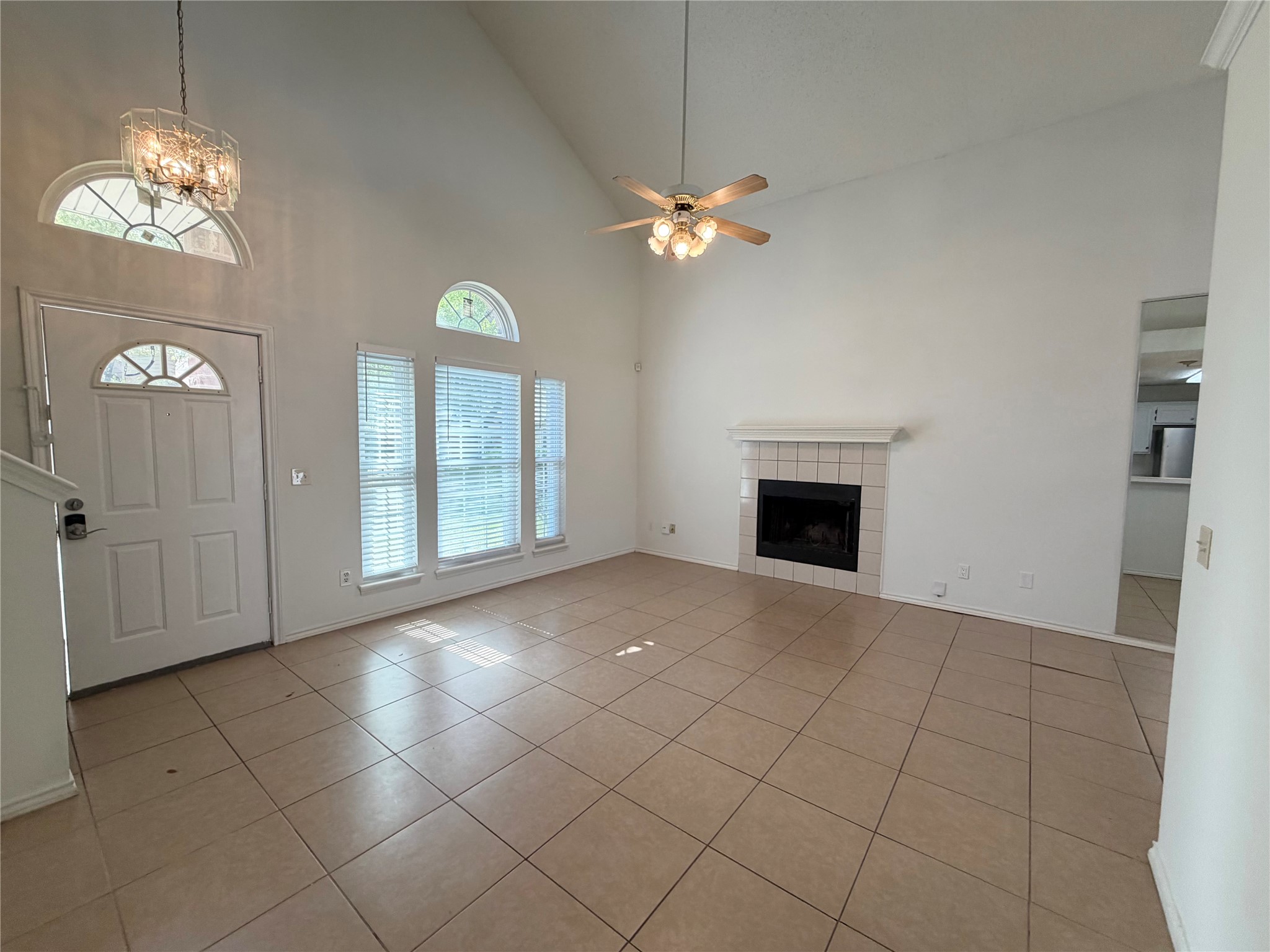 805 Hillbrooke Drive Arlington TX 76001