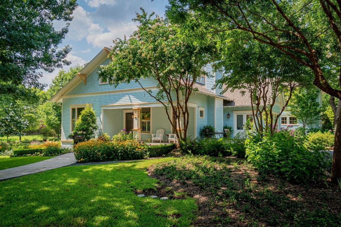 1002 W Louisiana Street Mckinney TX 75069