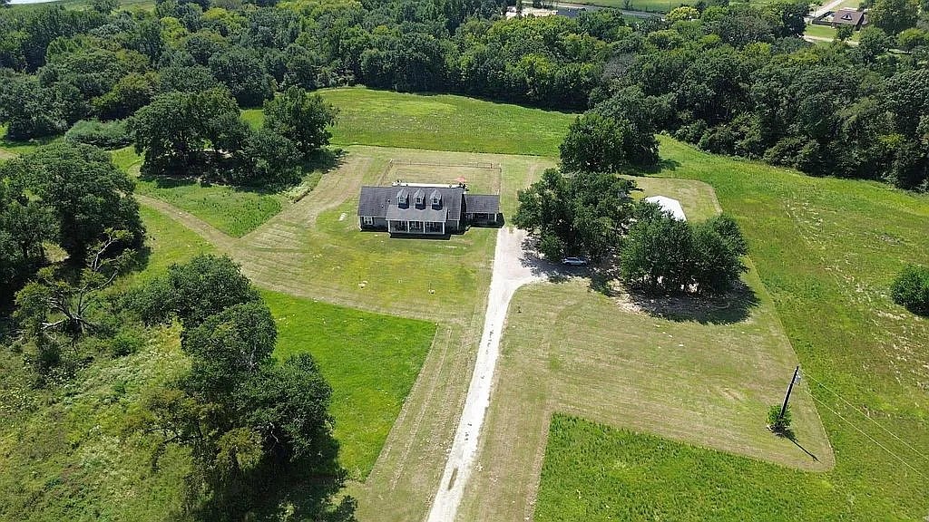 454 Vz County Road 2206 Canton TX 75103