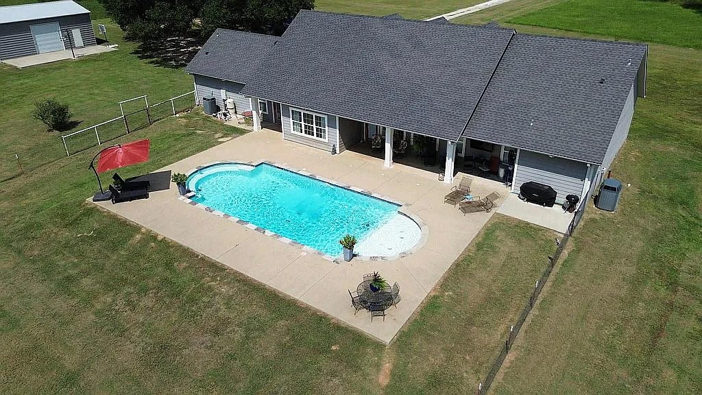 454 Vz County Road 2206 Canton TX 75103