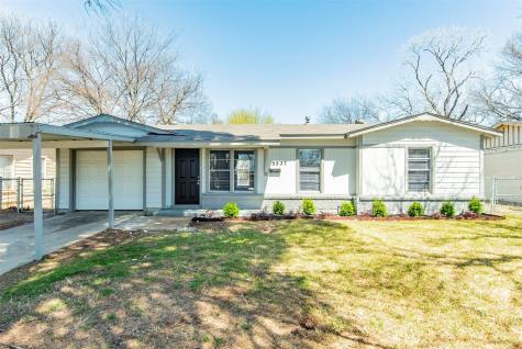 5537 Burton Avenue Fort Worth TX 76119