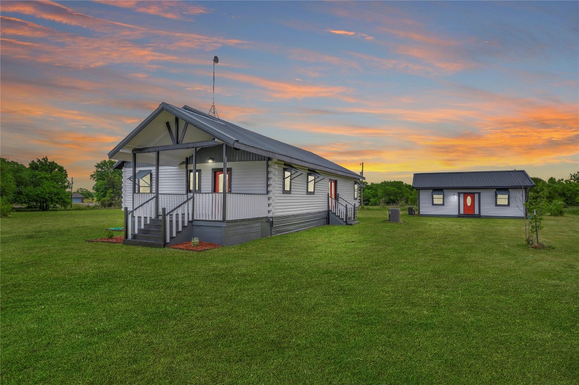 387 Rs County Road 1451 Point TX 75472