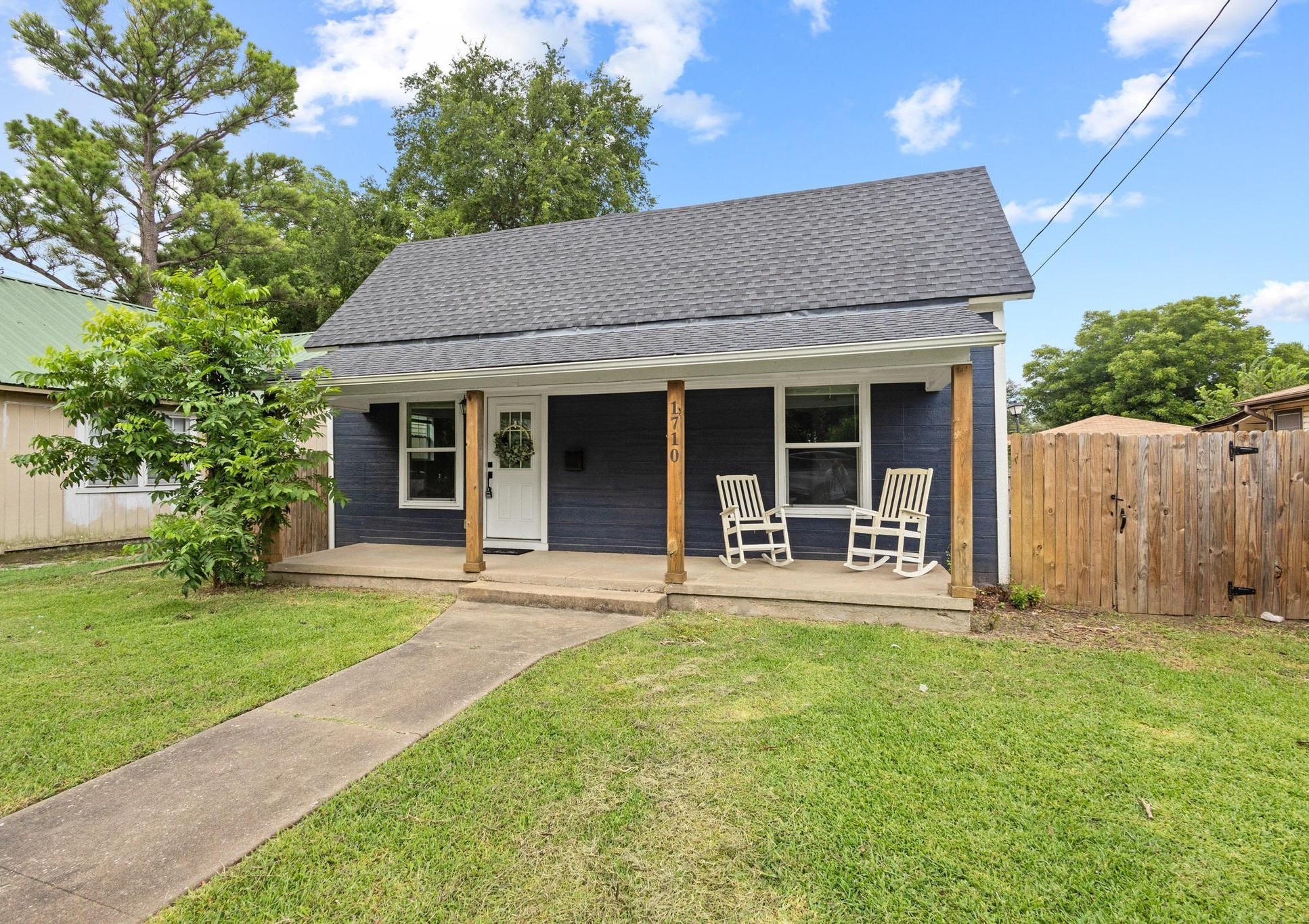1710 S Walnut Street Sherman TX 75090