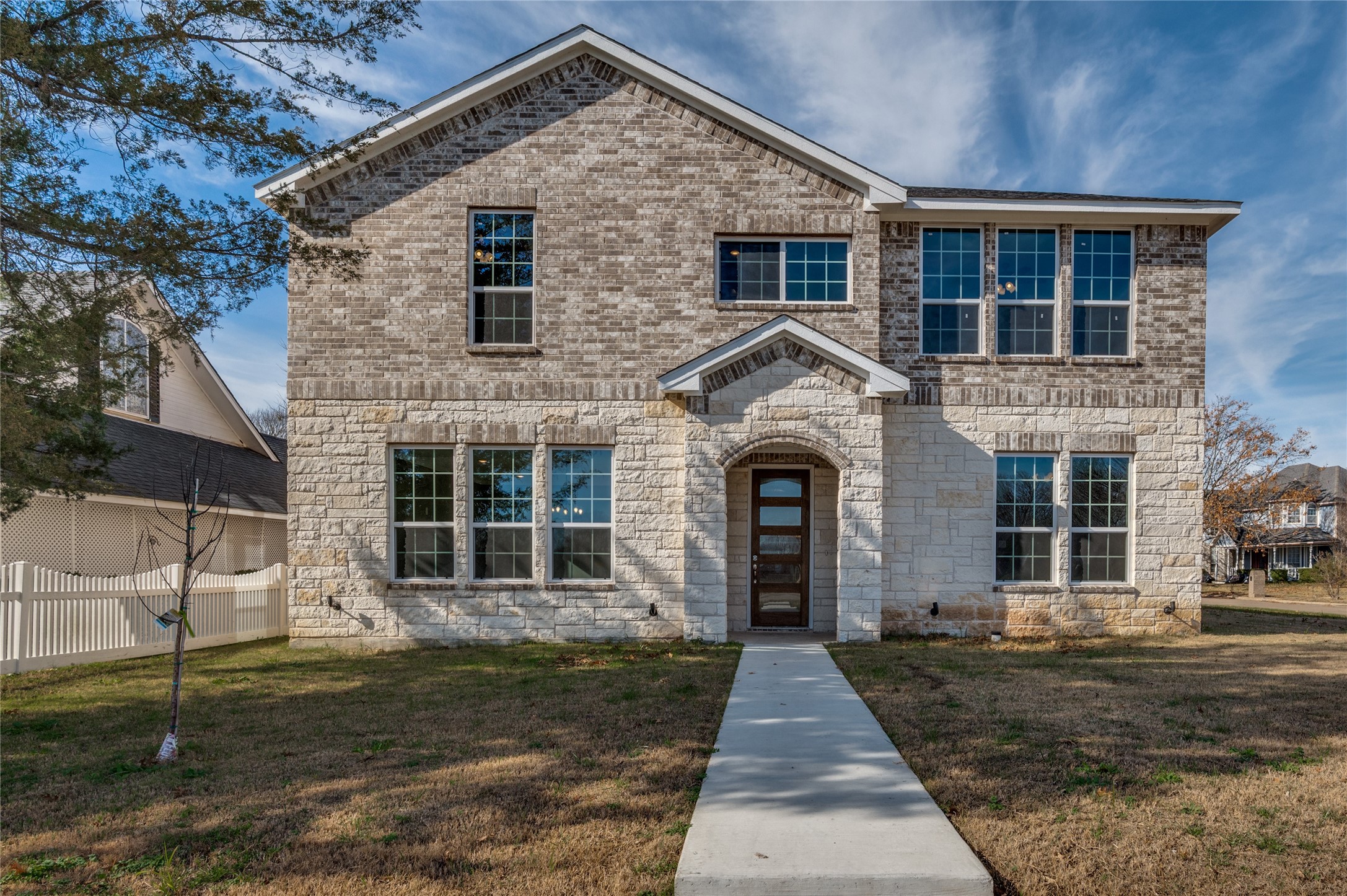 301 S Stewart Avenue Lancaster TX 75146