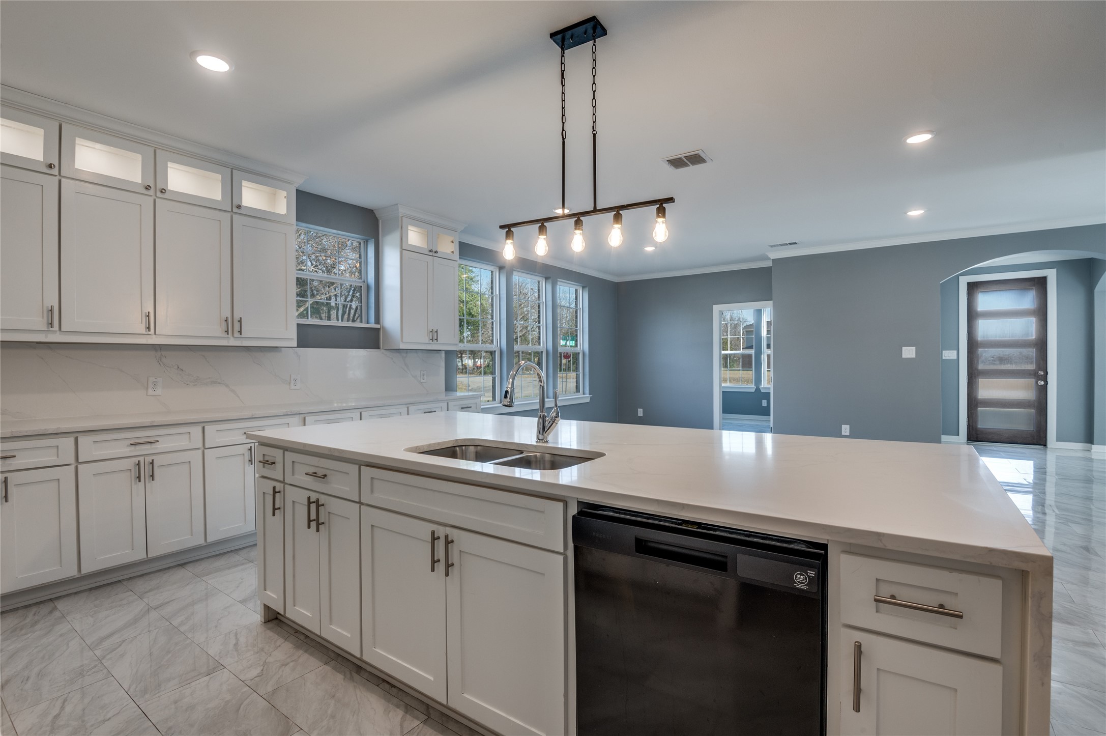 301 S Stewart Avenue Lancaster TX 75146
